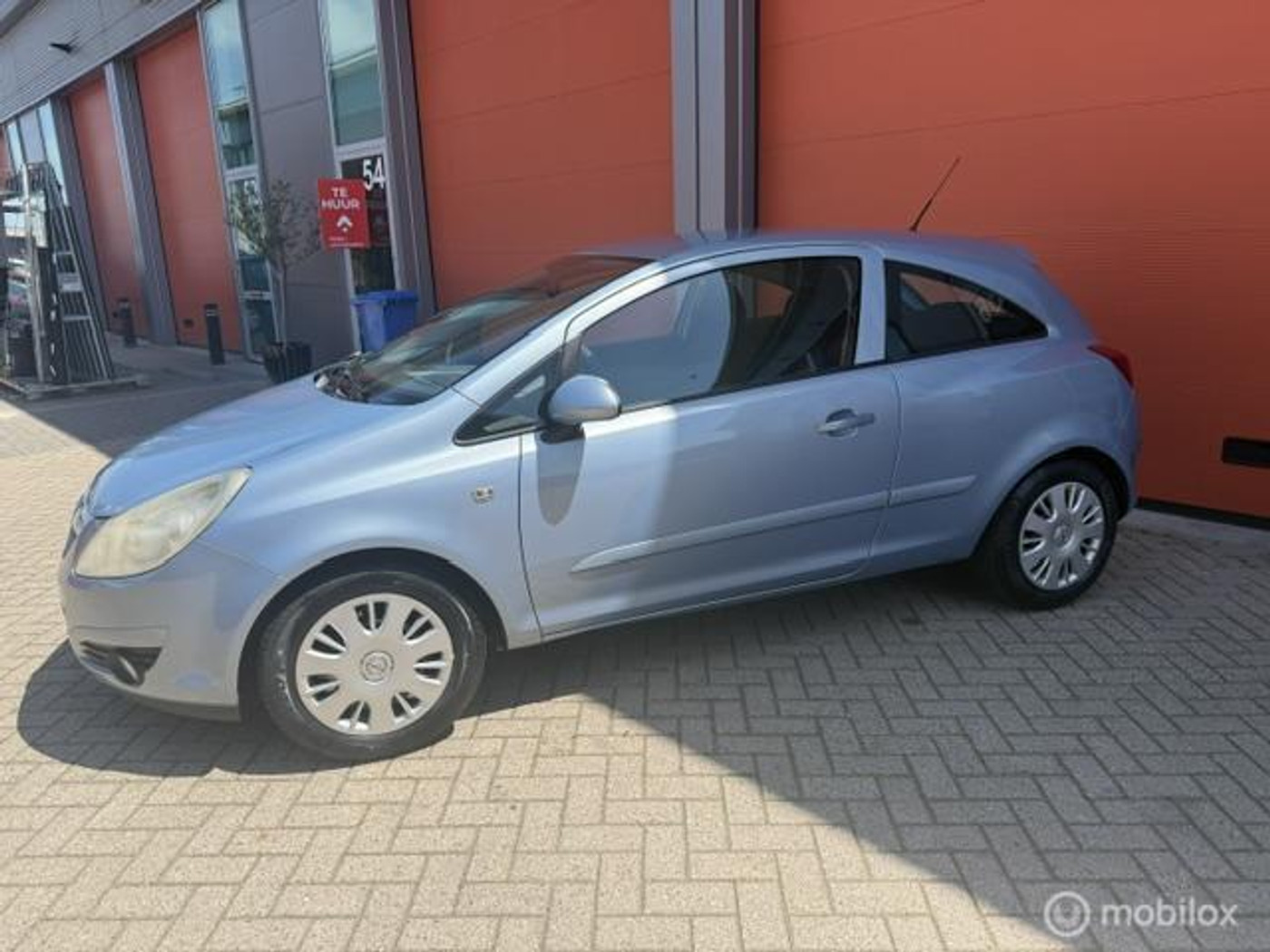 Opel Corsa 1.2-16V Enjoy 3 DRS APK 2027-140.000 KM NAP 2007 - voorkant