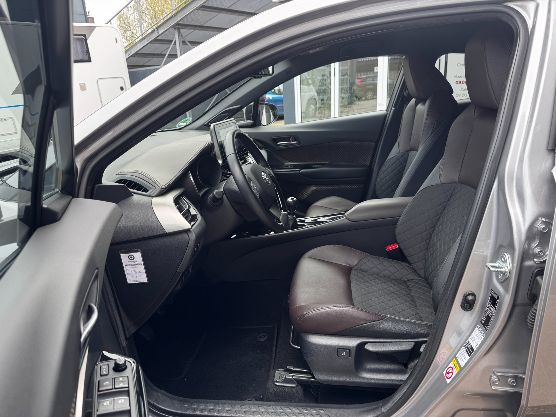 Foto van Toyota Toyota C-hr