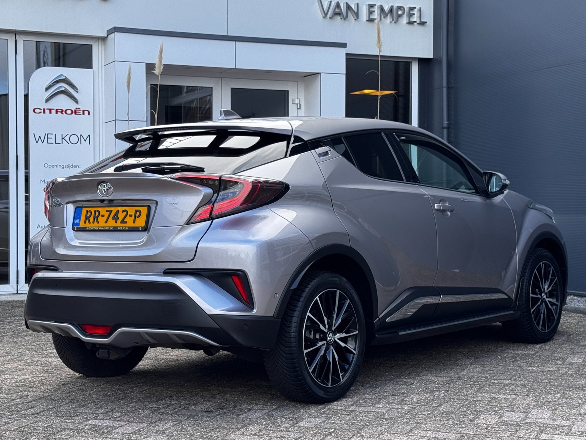 Foto van Toyota Toyota C-hr