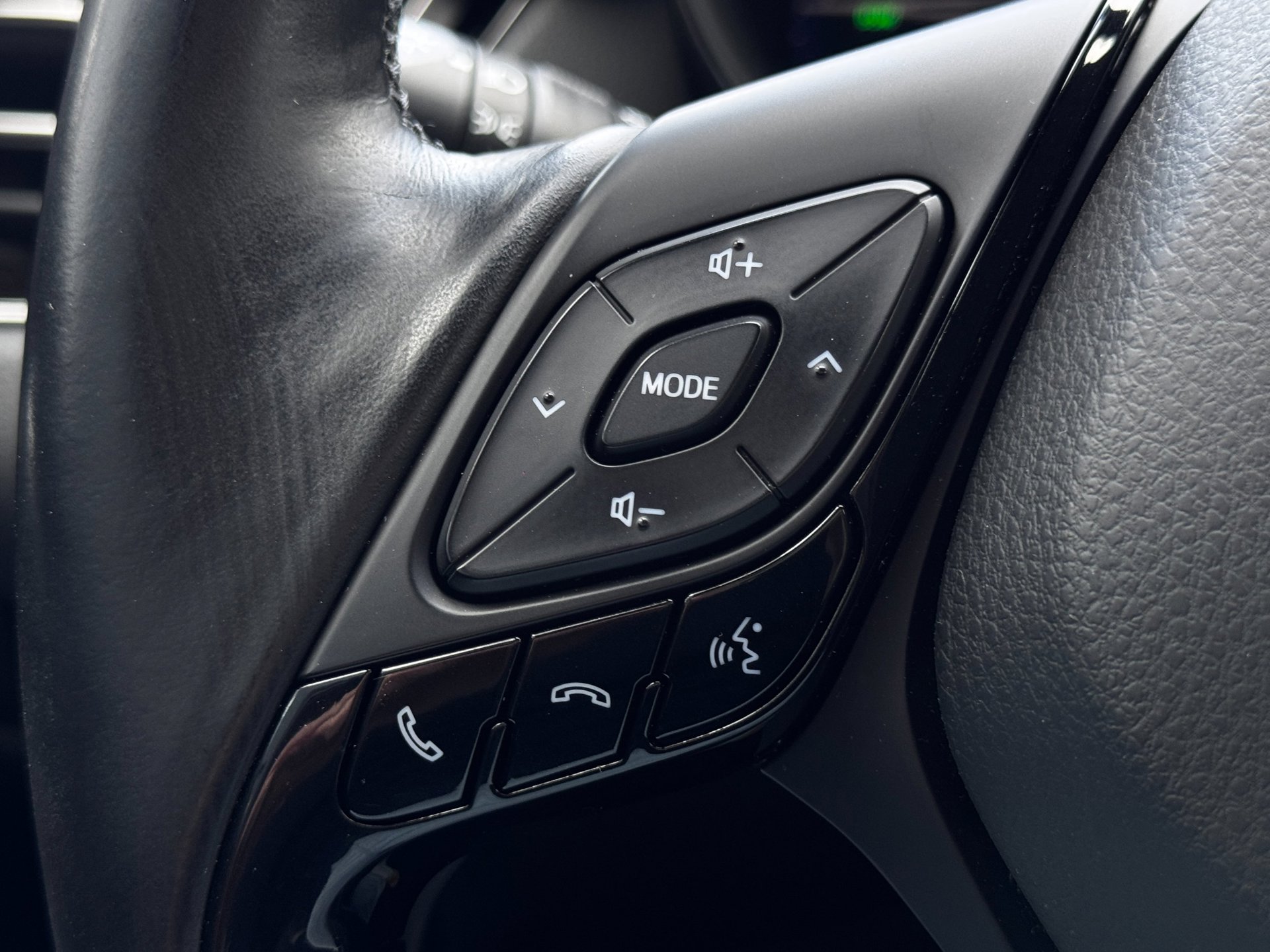 Foto van Toyota Toyota C-hr