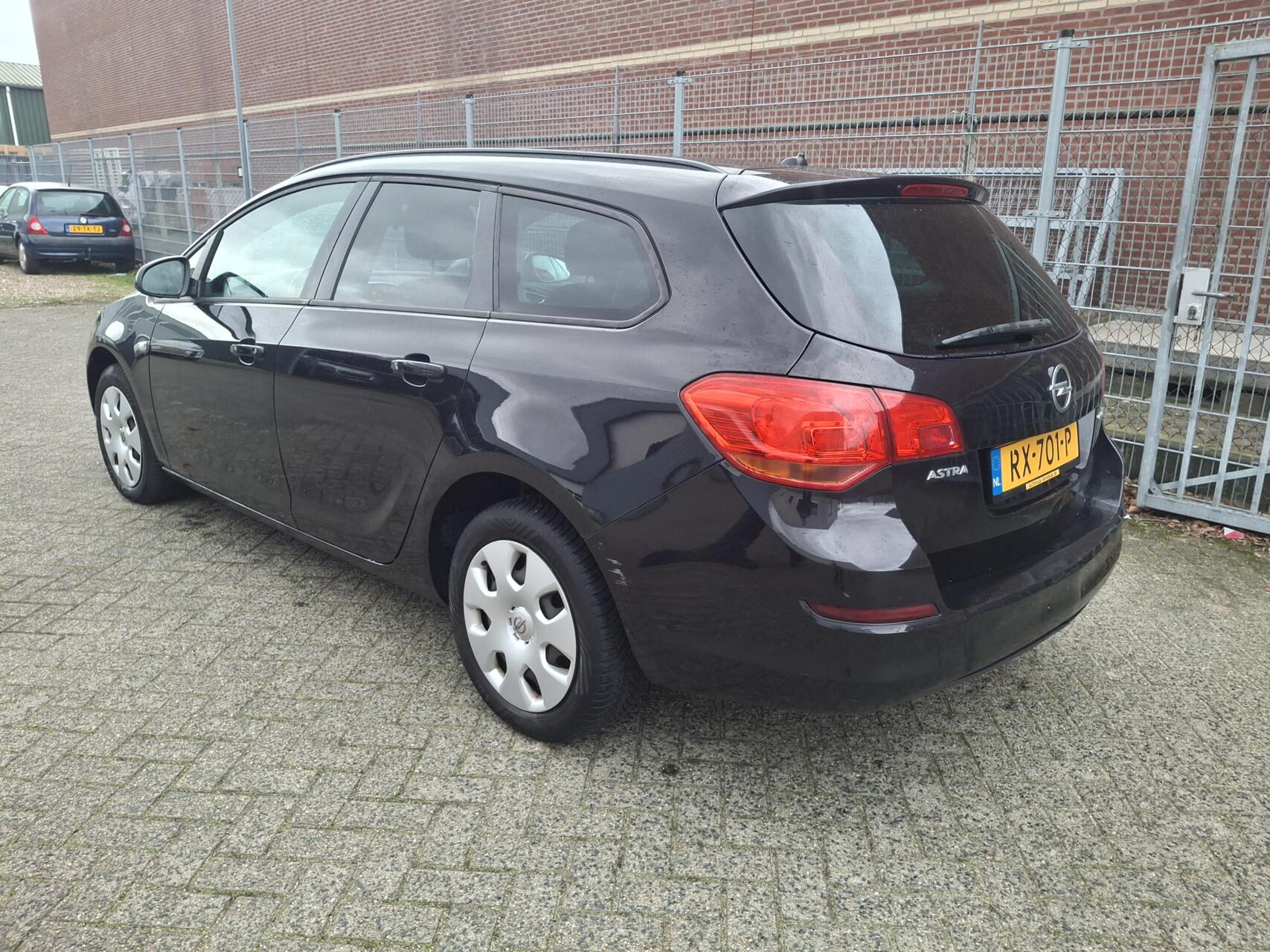 Foto van Opel Astra Sports Tourer