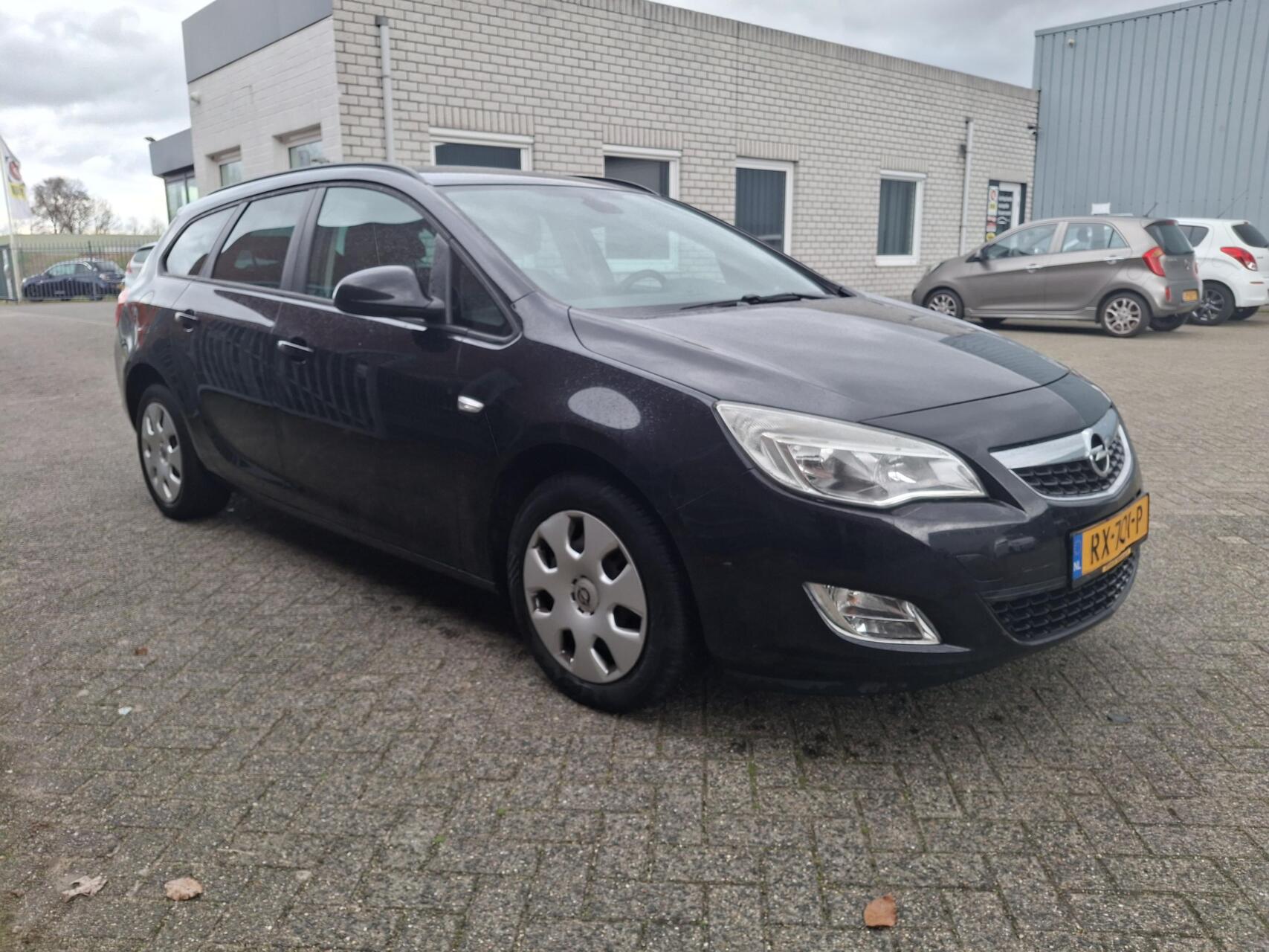 Foto van Opel Astra Sports Tourer