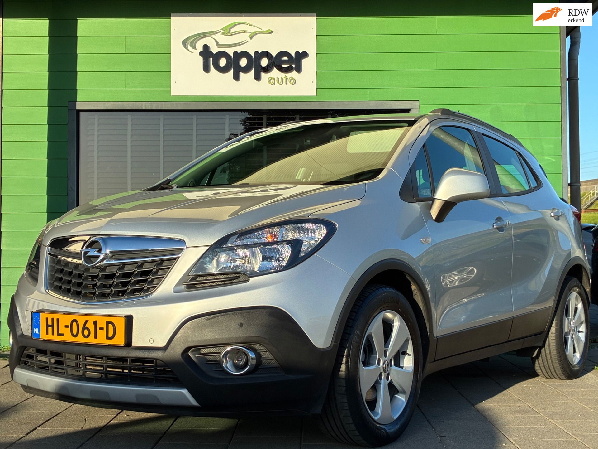 Opel Mokka 1.4 T Cosmo|2e Eigenaar|Navigatie|Camera|Airco|CruiseControl|Trekhaak 2014 - voorkant