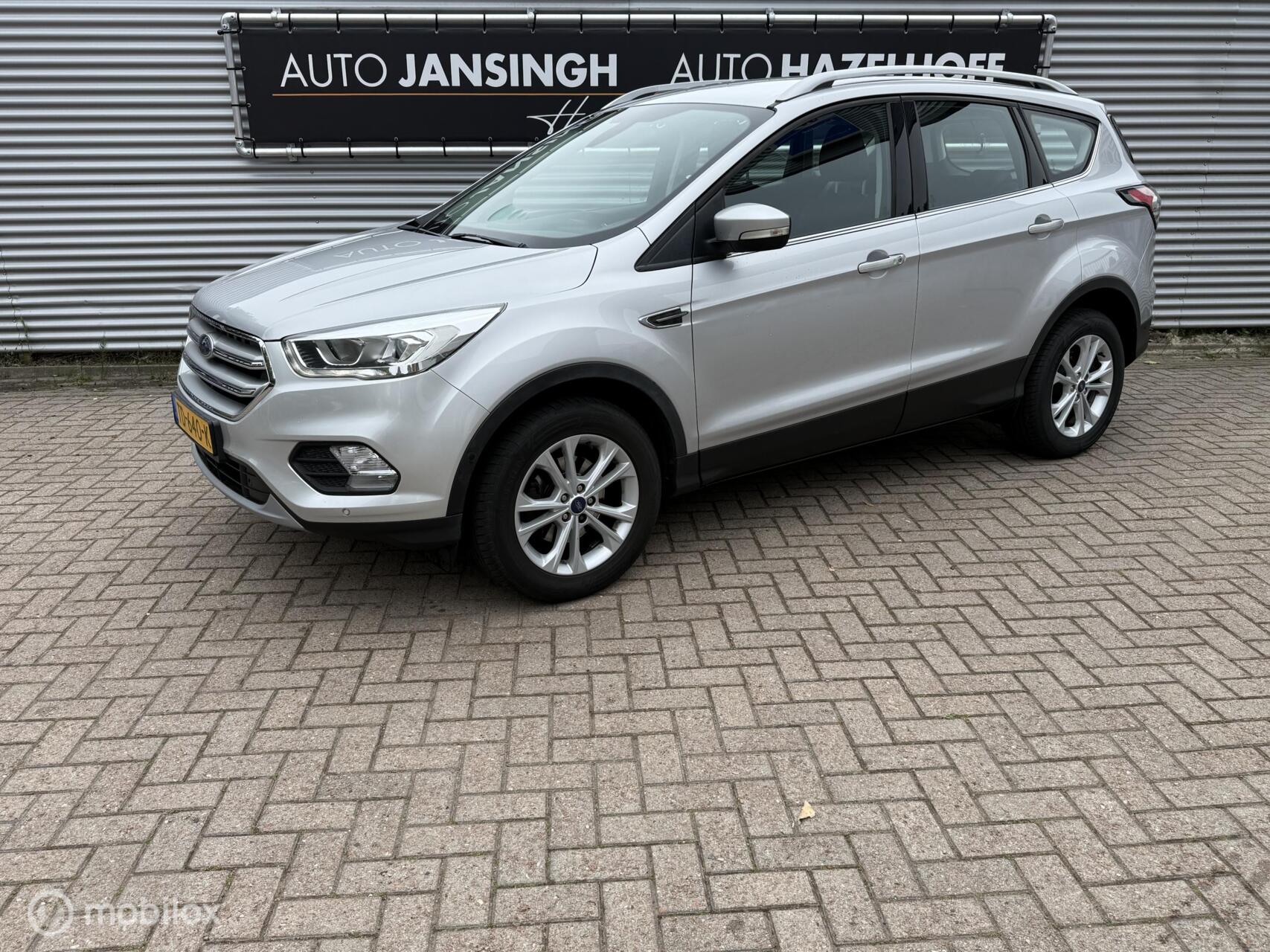 Ford Kuga 1.5 EcoBoost Titanium | 2000KG Trekgewicht! | Camera | PDC V+A | Trekhaak | Clima | Verwarmde Voorruit | 2018 - voorkant