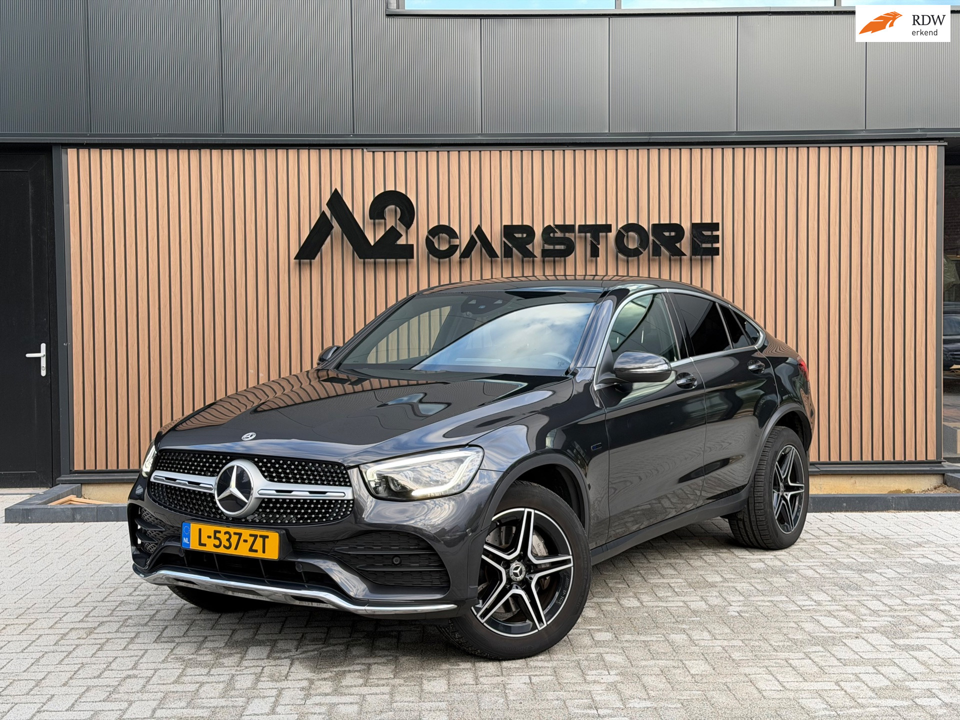 Mercedes-Benz GLC 300 E 4Matic 300e 4MATIC Business Solution AMG TREKHAAK SFEERVERLICHTING 2021 - voorkant