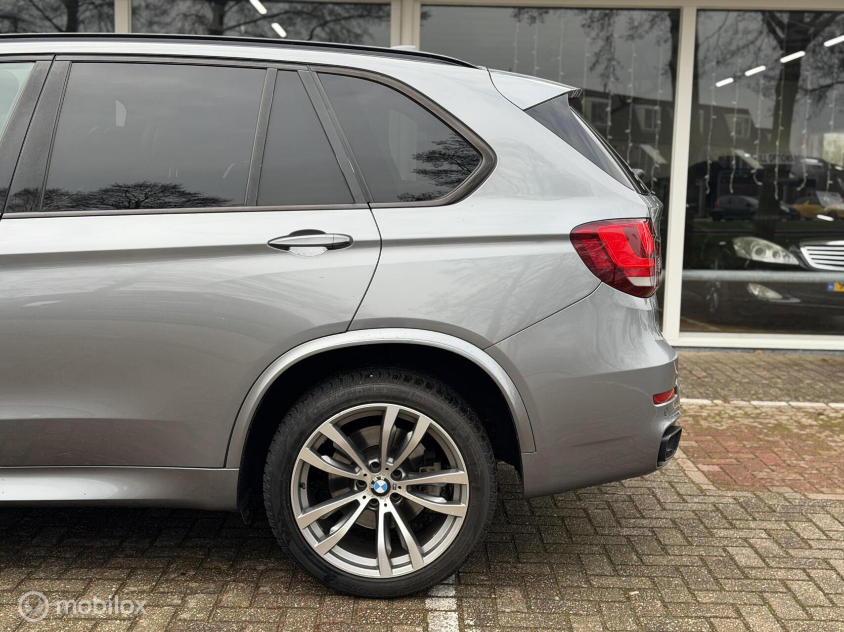 Foto van BMW X5 Xdrive40d
