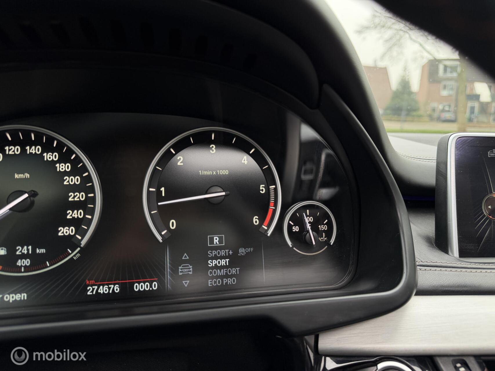 Foto van BMW X5 Xdrive40d