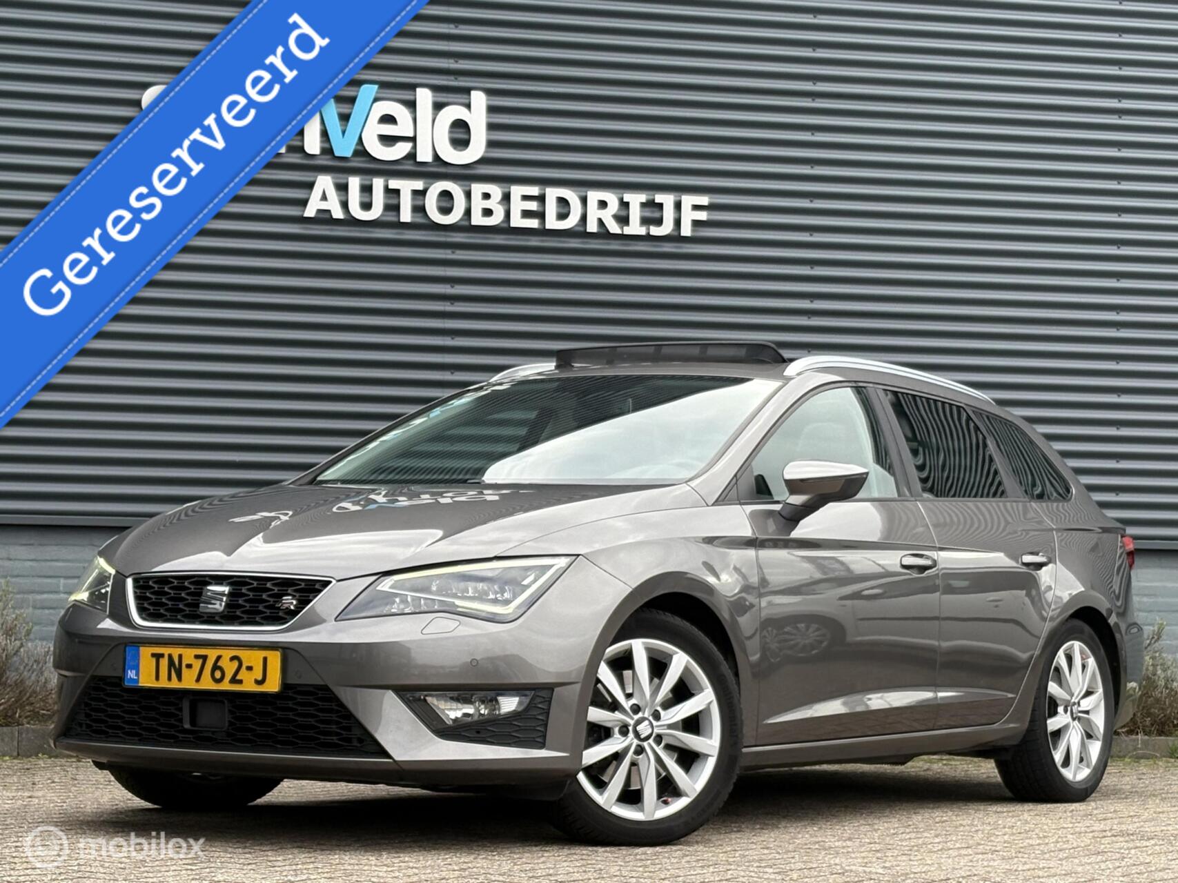Seat Leon ST 1.8 TSI FR Dynamic - Pano - Dsg - 180Pk - 2015 - voorkant