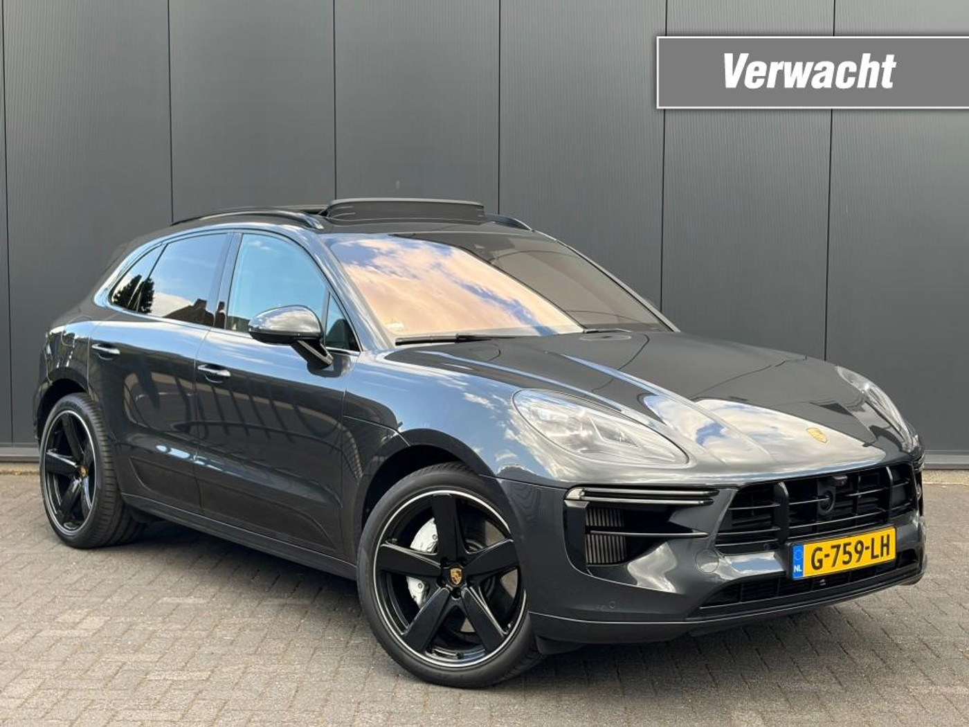 Foto van PORSCHE MACAN TURBO