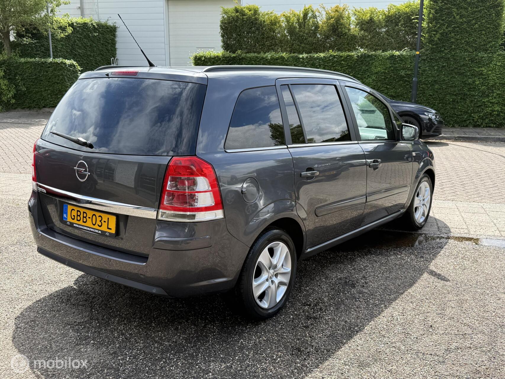 Foto van Opel Zafira