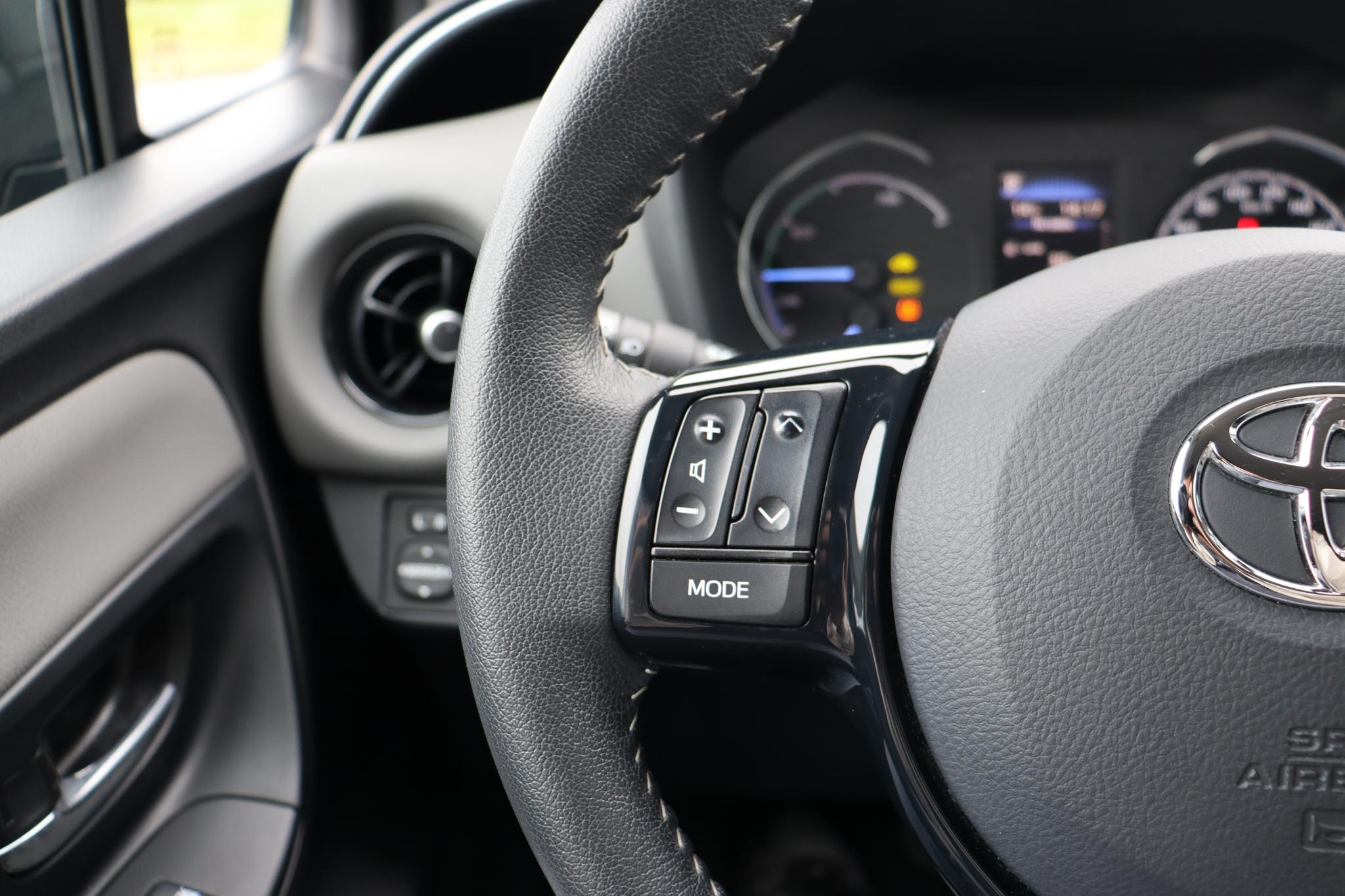 Foto van Toyota Toyota Yaris Hybrid