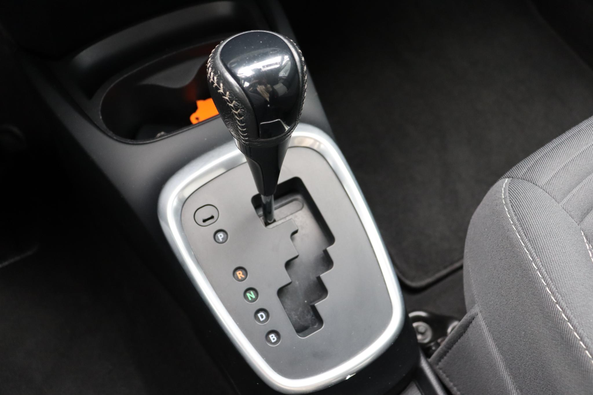 Foto van Toyota Toyota Yaris Hybrid