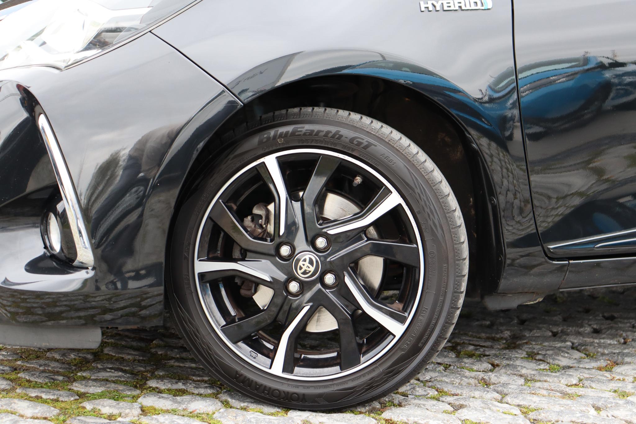 Foto van Toyota Toyota Yaris Hybrid