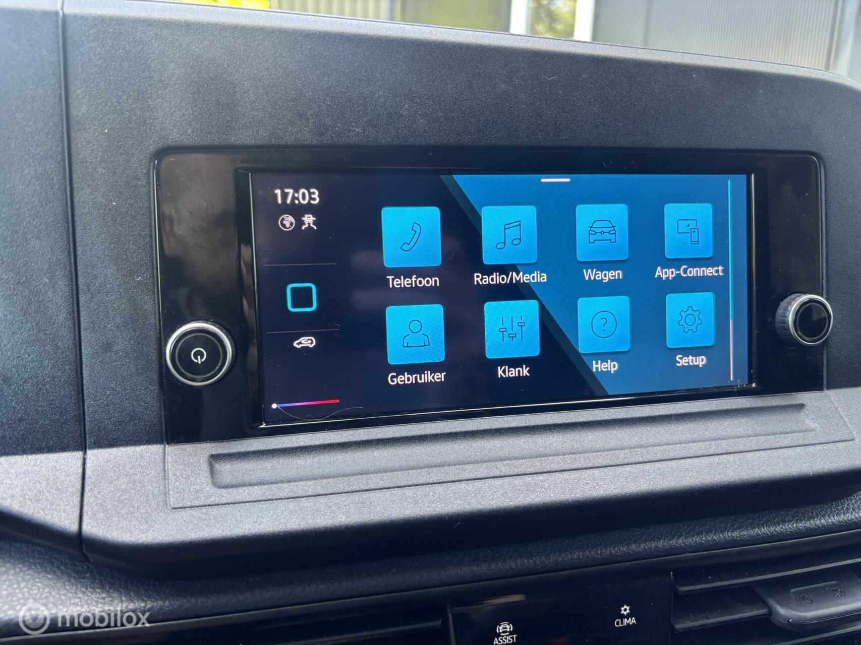 Foto van Volkswagen Caddy Modified Partition Wall