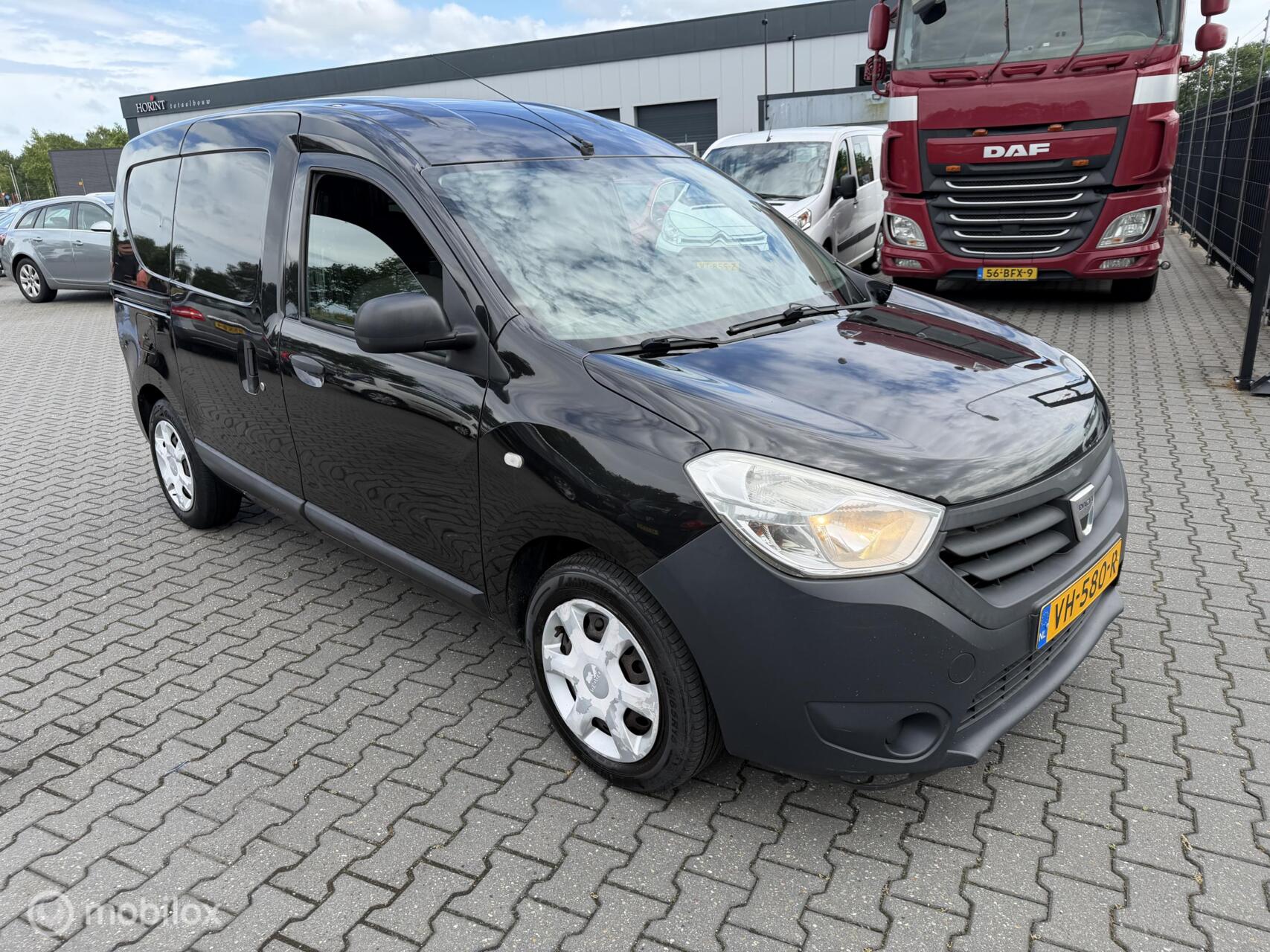 Foto van Dacia Dokker