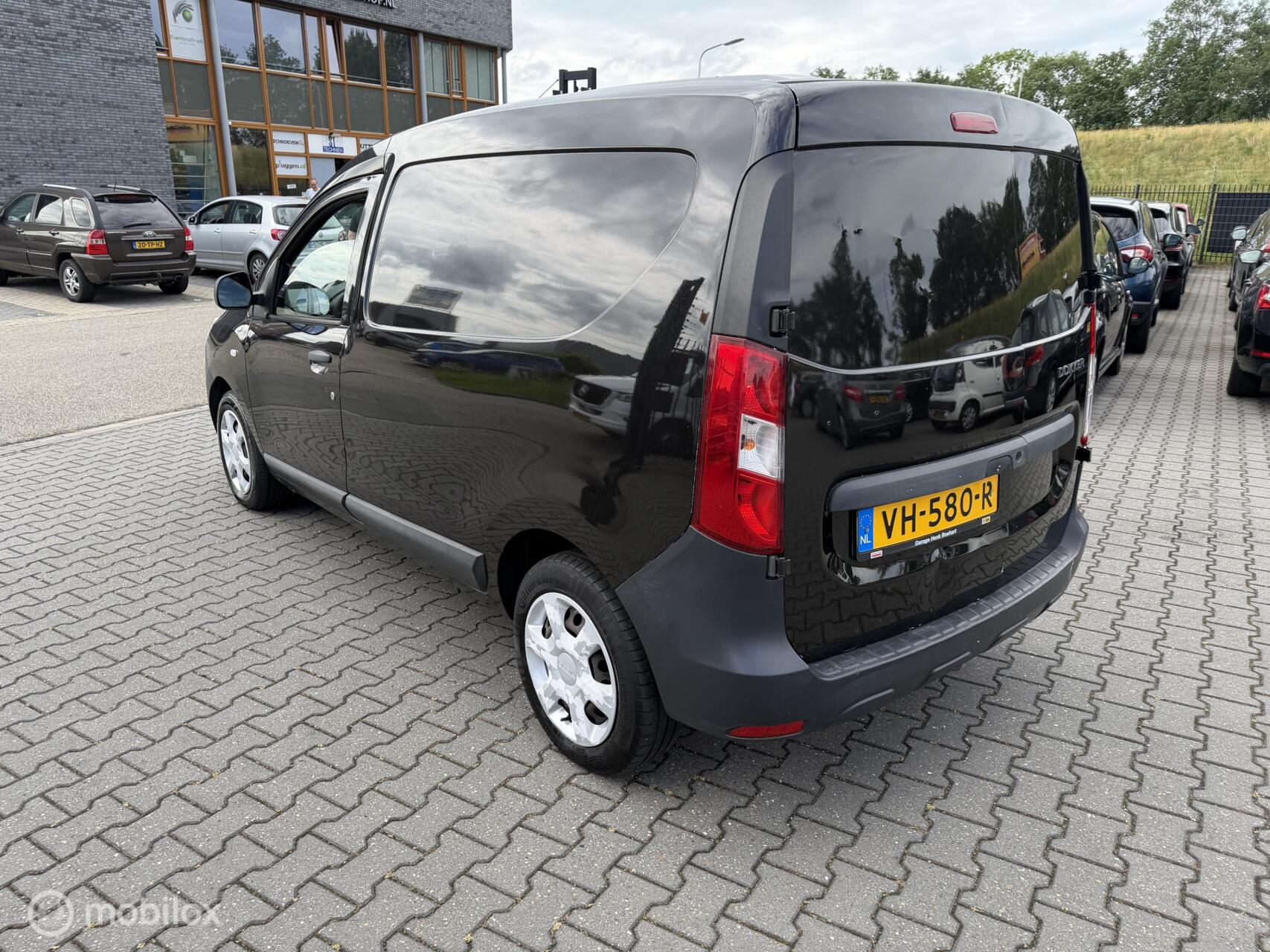 Foto van Dacia Dokker
