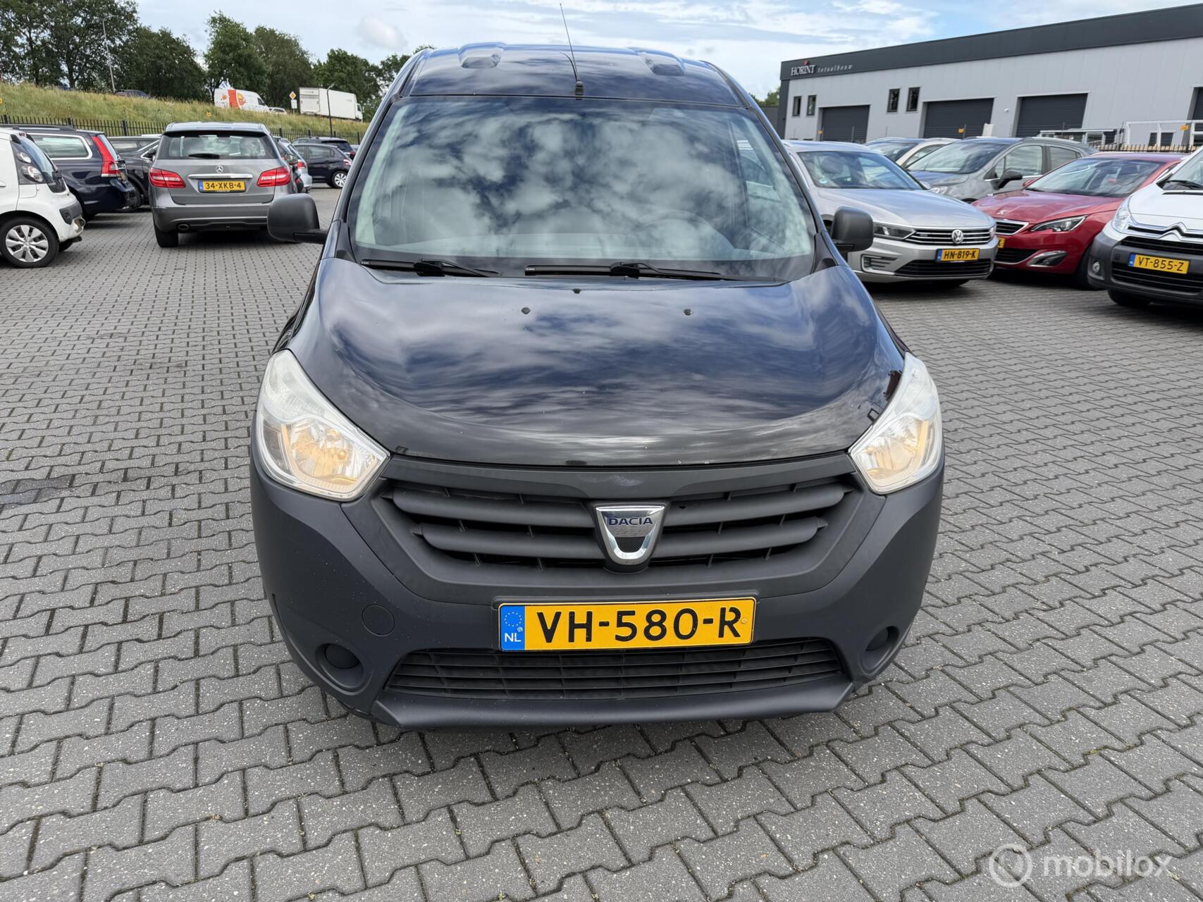 Foto van DACIA DOKKER