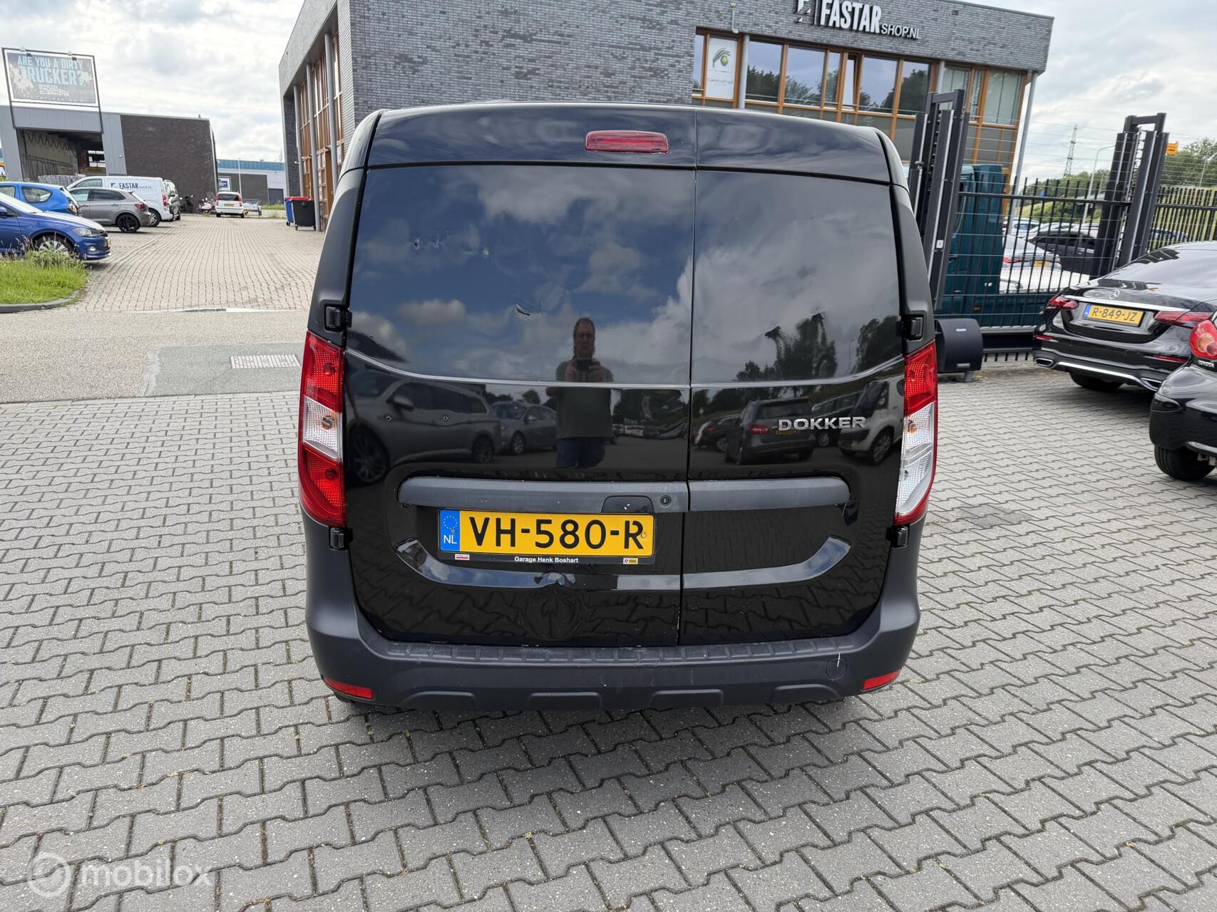 Foto van Dacia Dokker