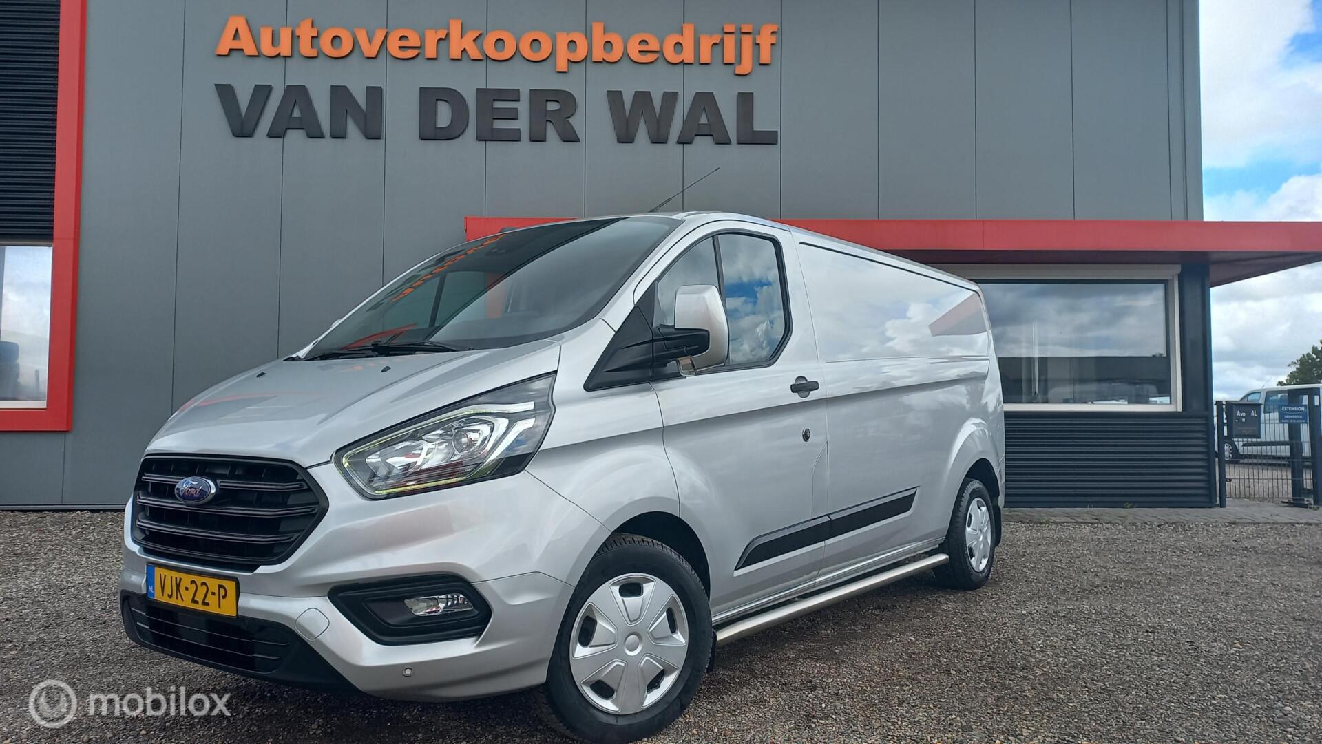 Ford Transit Custom 320 2.0 TDCI L2H1/AIRCO/CRUISECONTROL/NAVIGATIE 2021 - voorkant