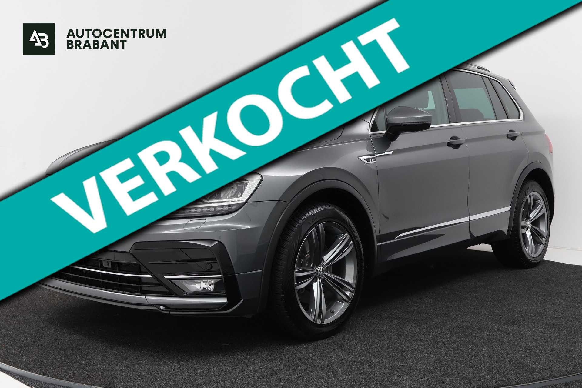 Volkswagen Tiguan 2.0 TSI 4Motion Highline (PANORAMADAK, 360 CAMERA, TREKHAAK WEGKLAPBAAR, DIGITALE COCKPIT, STOELVERWARMING) 2017 - voorkant