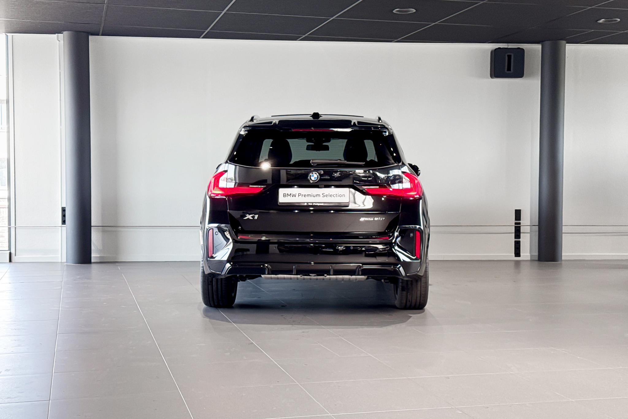 Foto van BMW X1 Sdrive20i