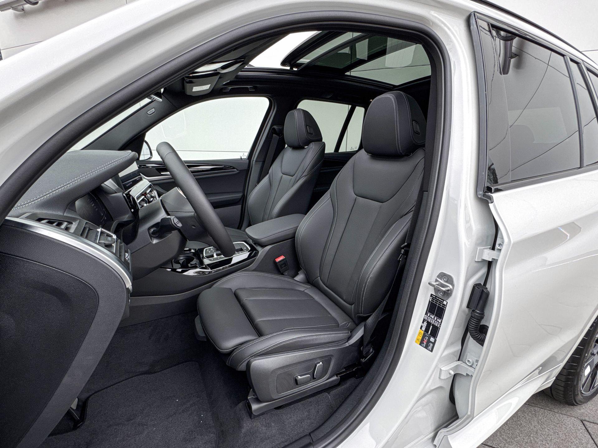 Foto van BMW Ix3
