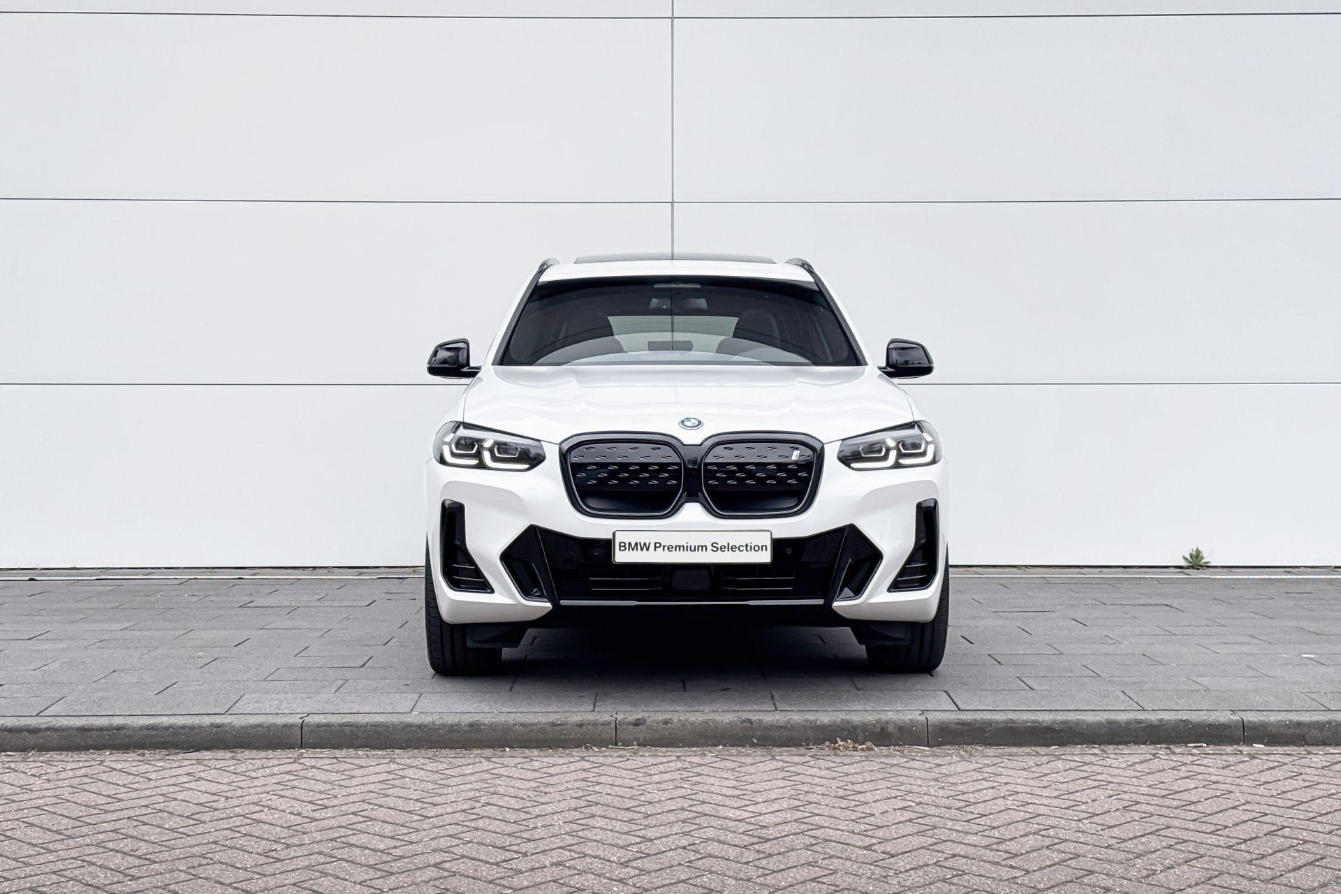 Foto van BMW Ix3