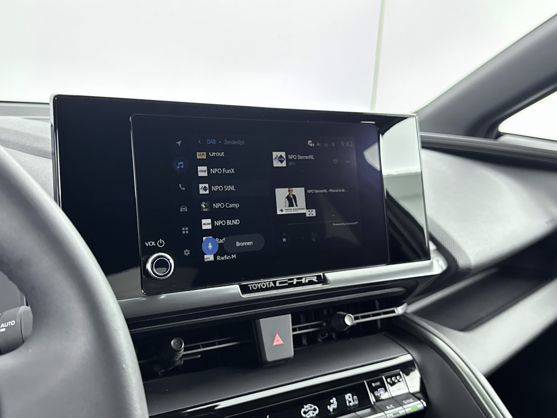 Foto van Toyota C-hr