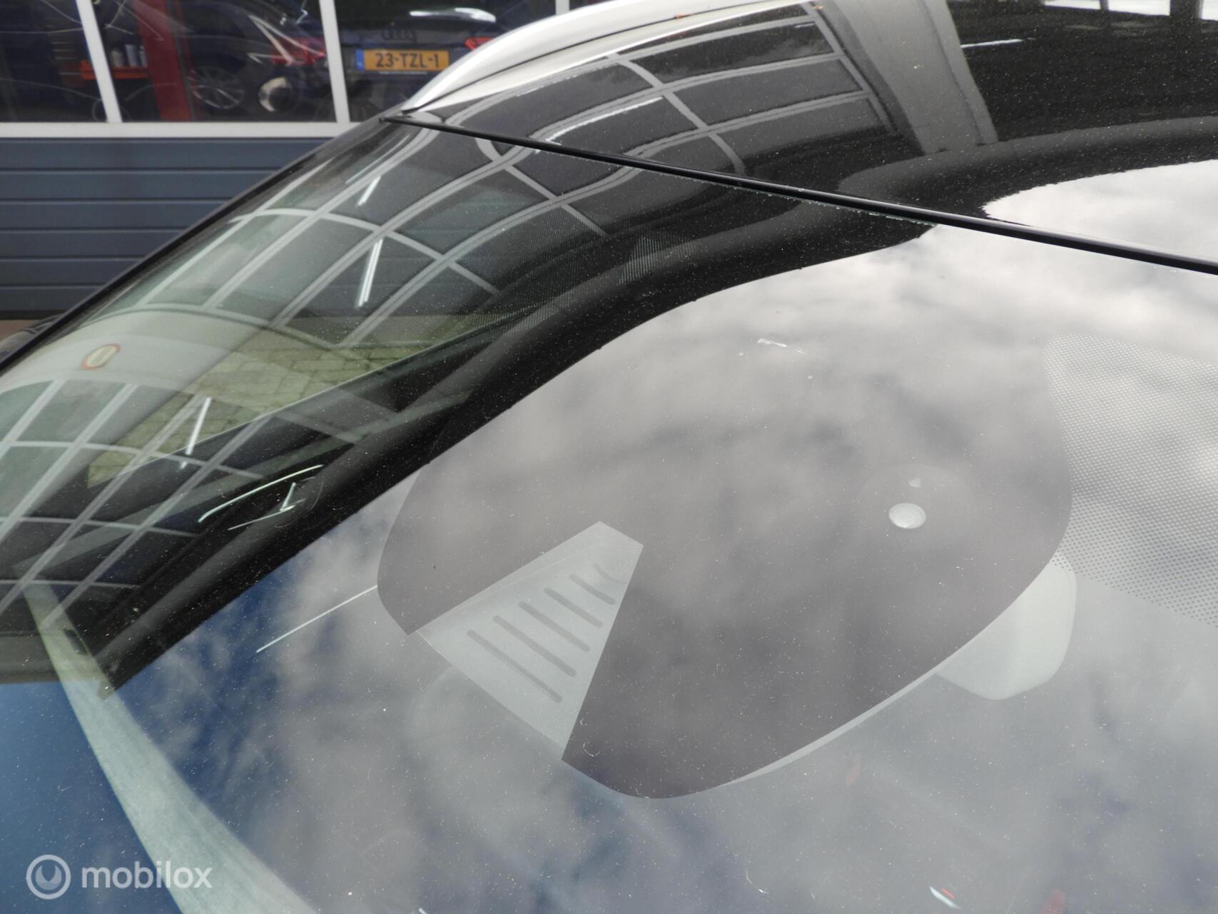 Foto van Renault Talisman Estate