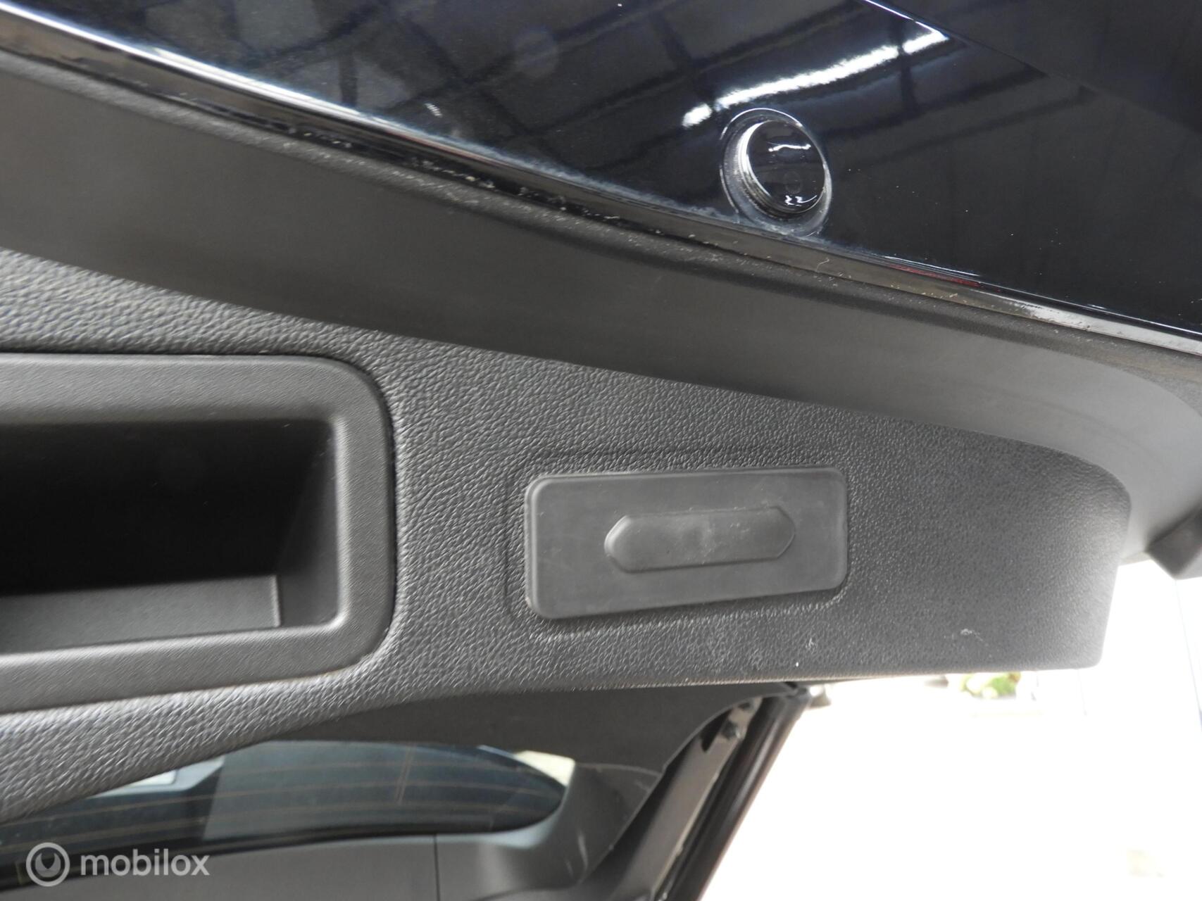 Foto van Renault Talisman Estate