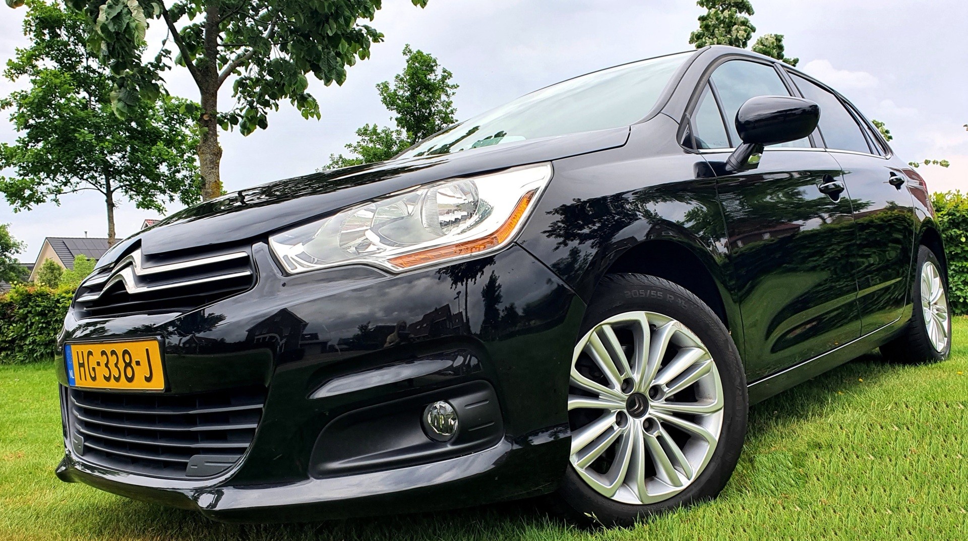 Citroen C4 1.6 e-HDi Tendance 2014 - voorkant