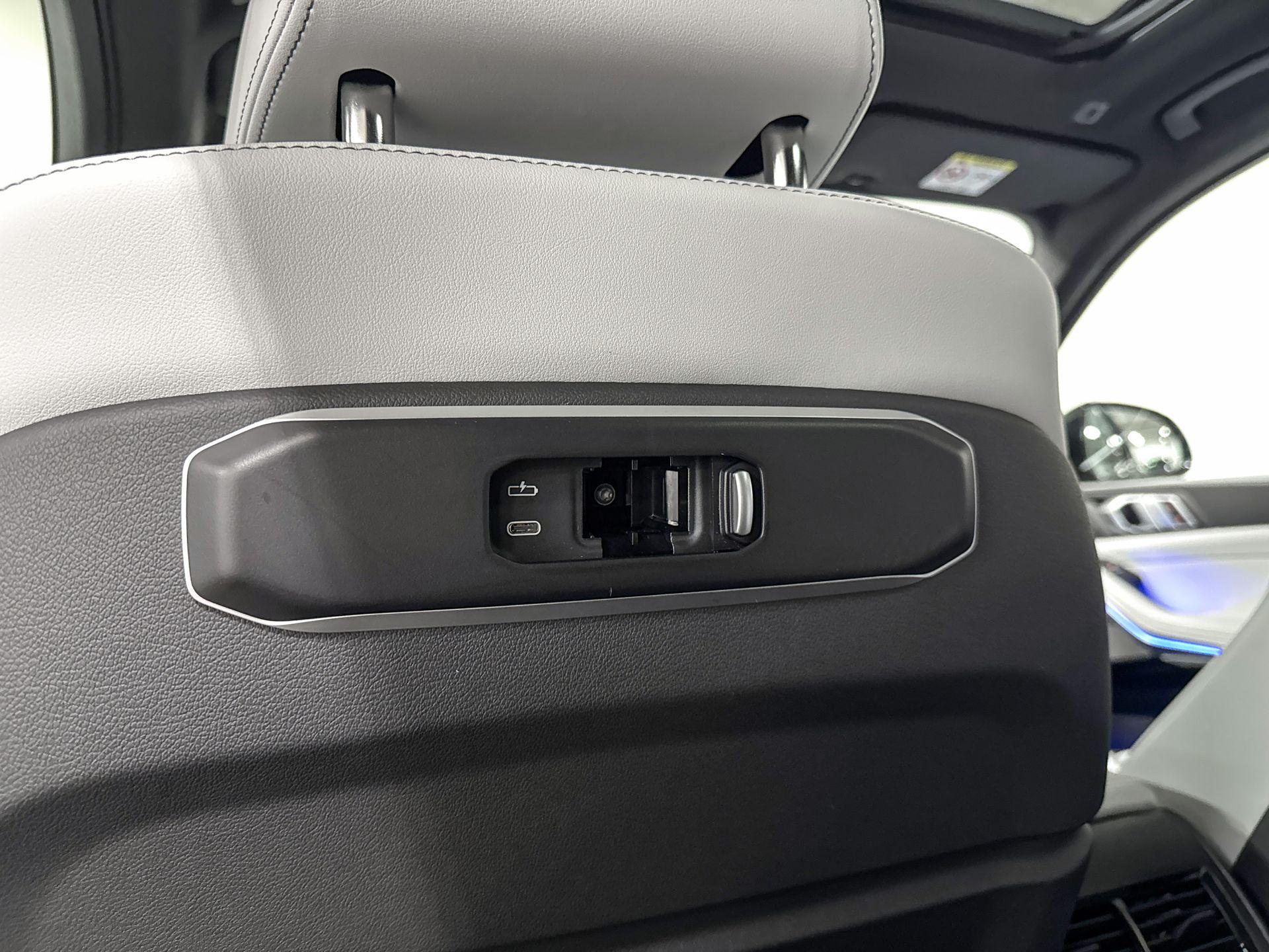 Foto van BMW X5 Xdrive50e