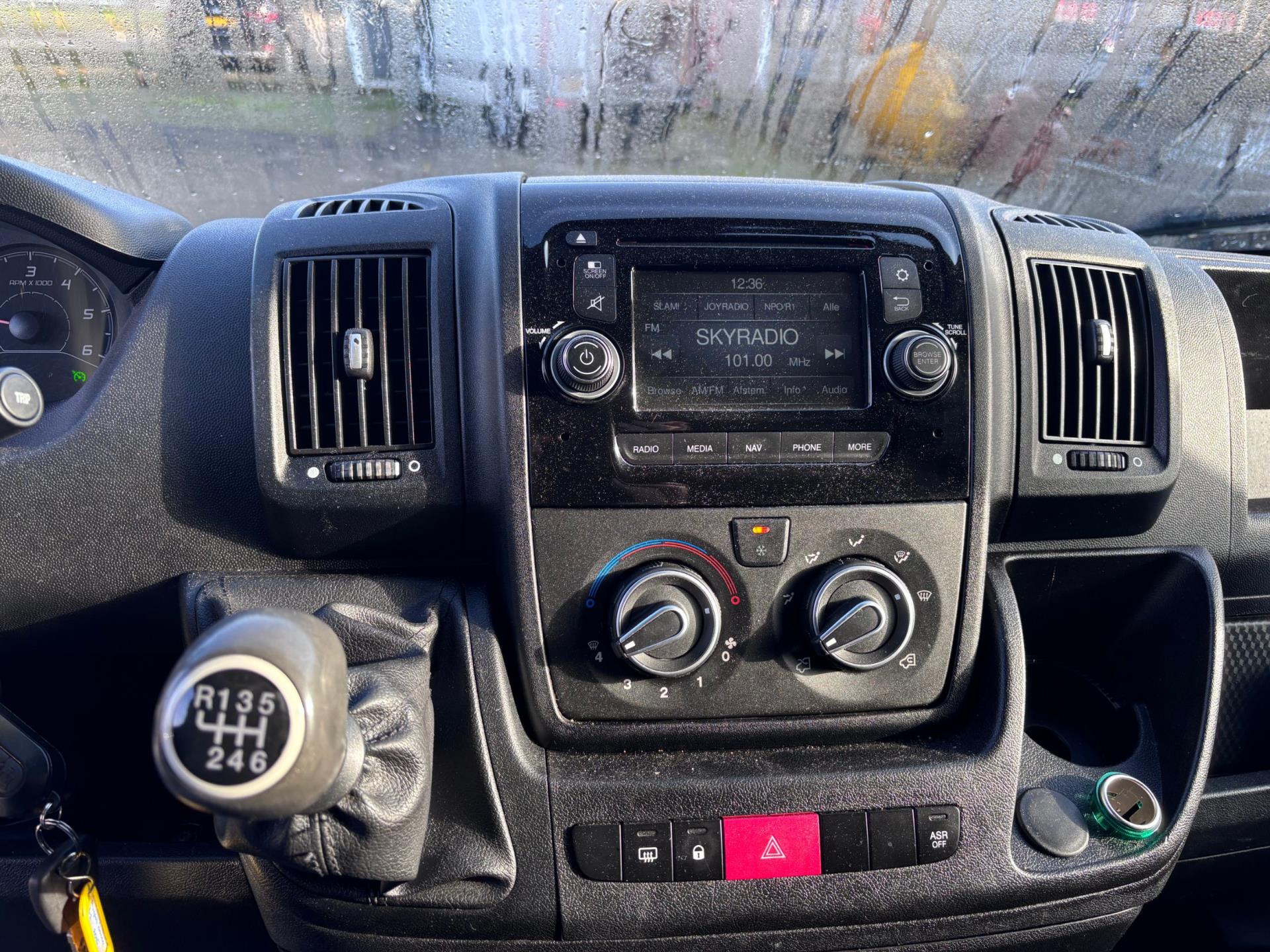 Foto van Peugeot Boxer