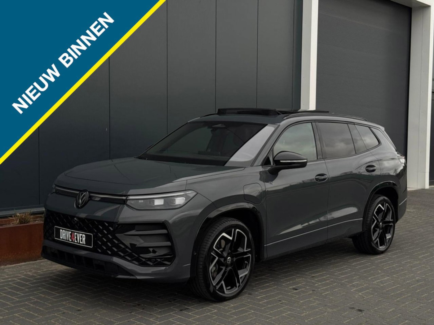 Volkswagen Tayron 1.5 eHybrid R-Line Edition 2025 - voorkant