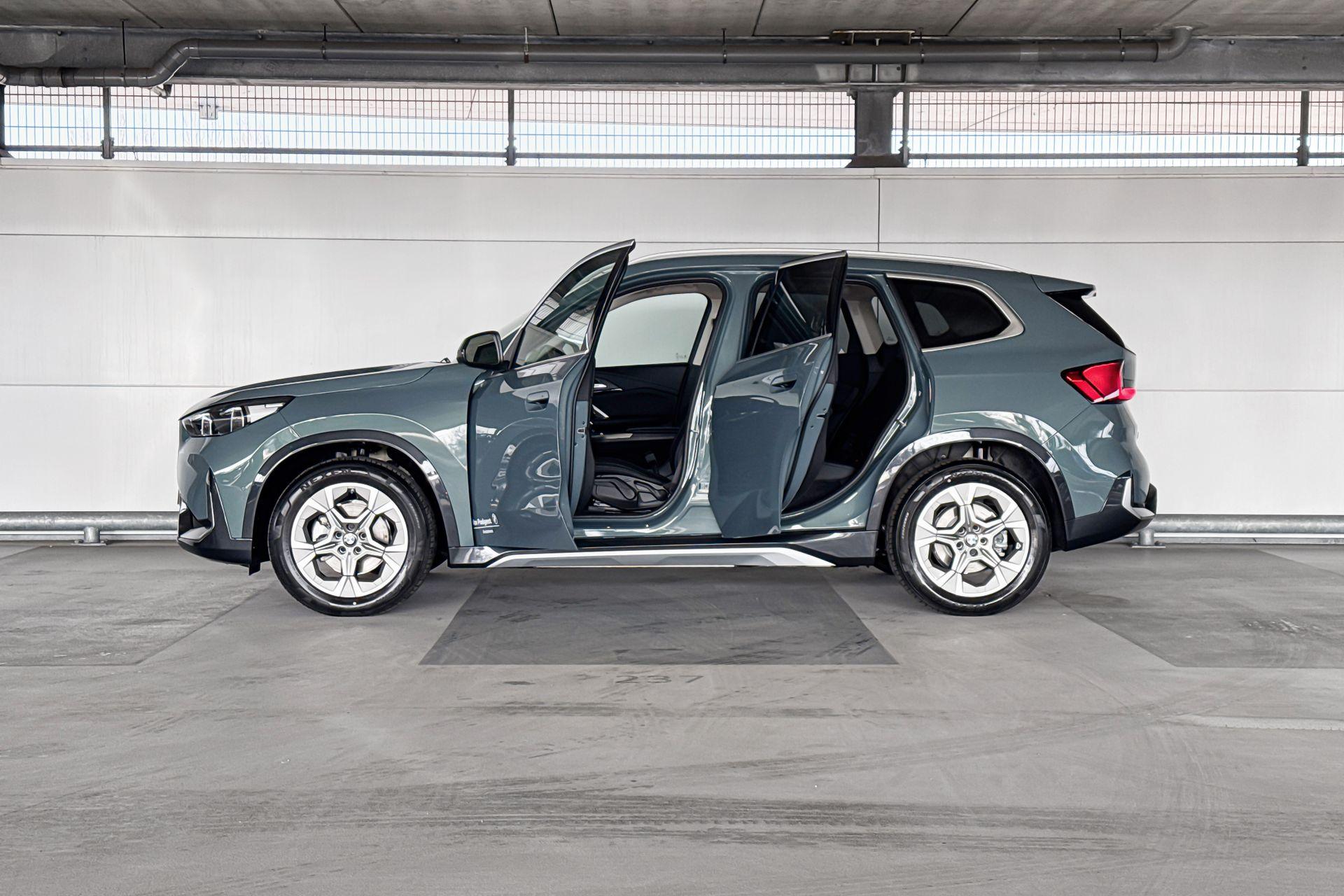 Foto van BMW Ix1 Edrive20