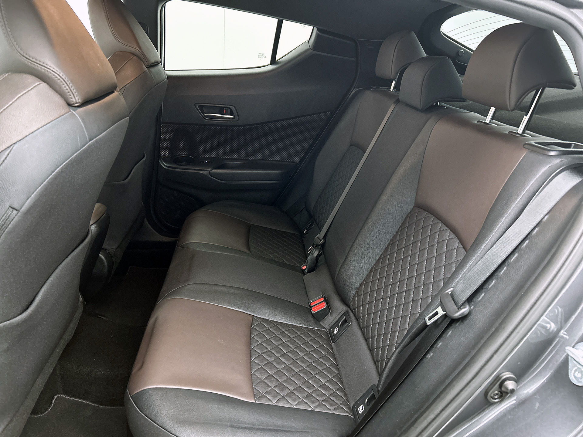 Foto van Toyota C-hr