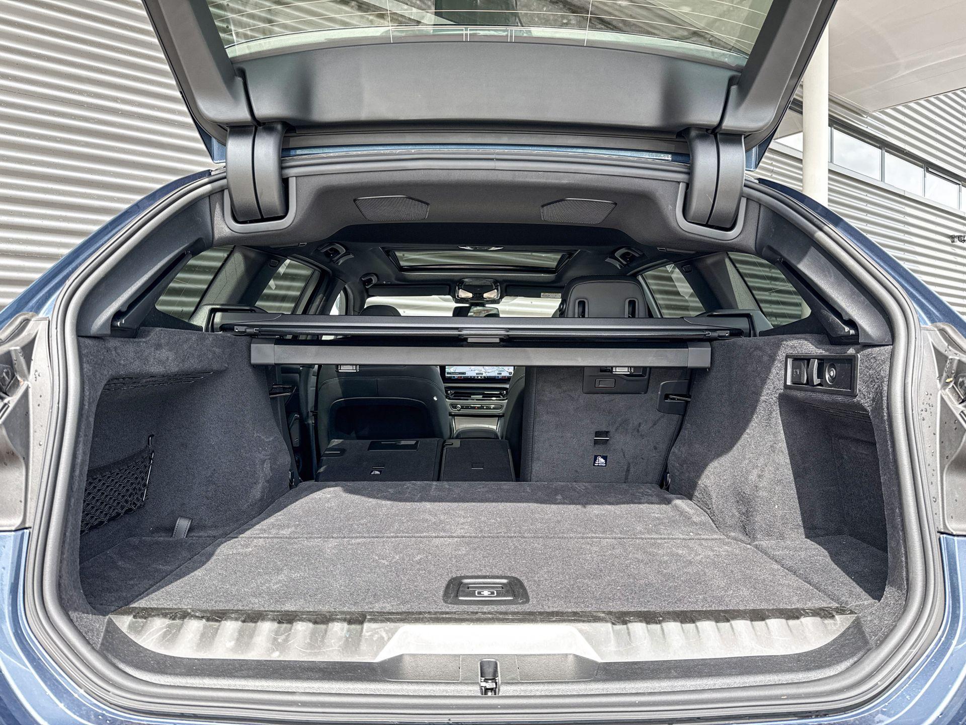 Foto van BMW 330e