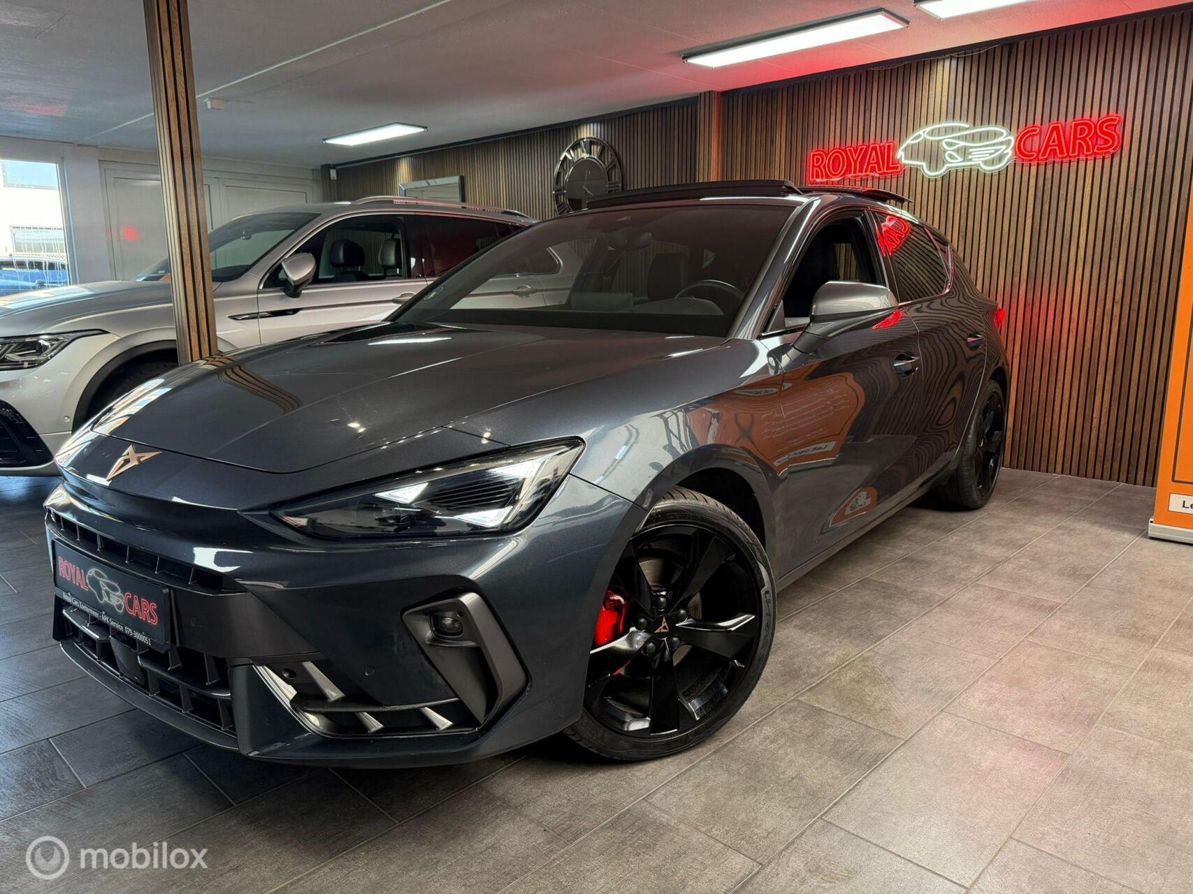 Cupra Leon 1.5 e-TSI/ Pano / Sfeer / Camera / Key / Garantie 2024 - voorkant