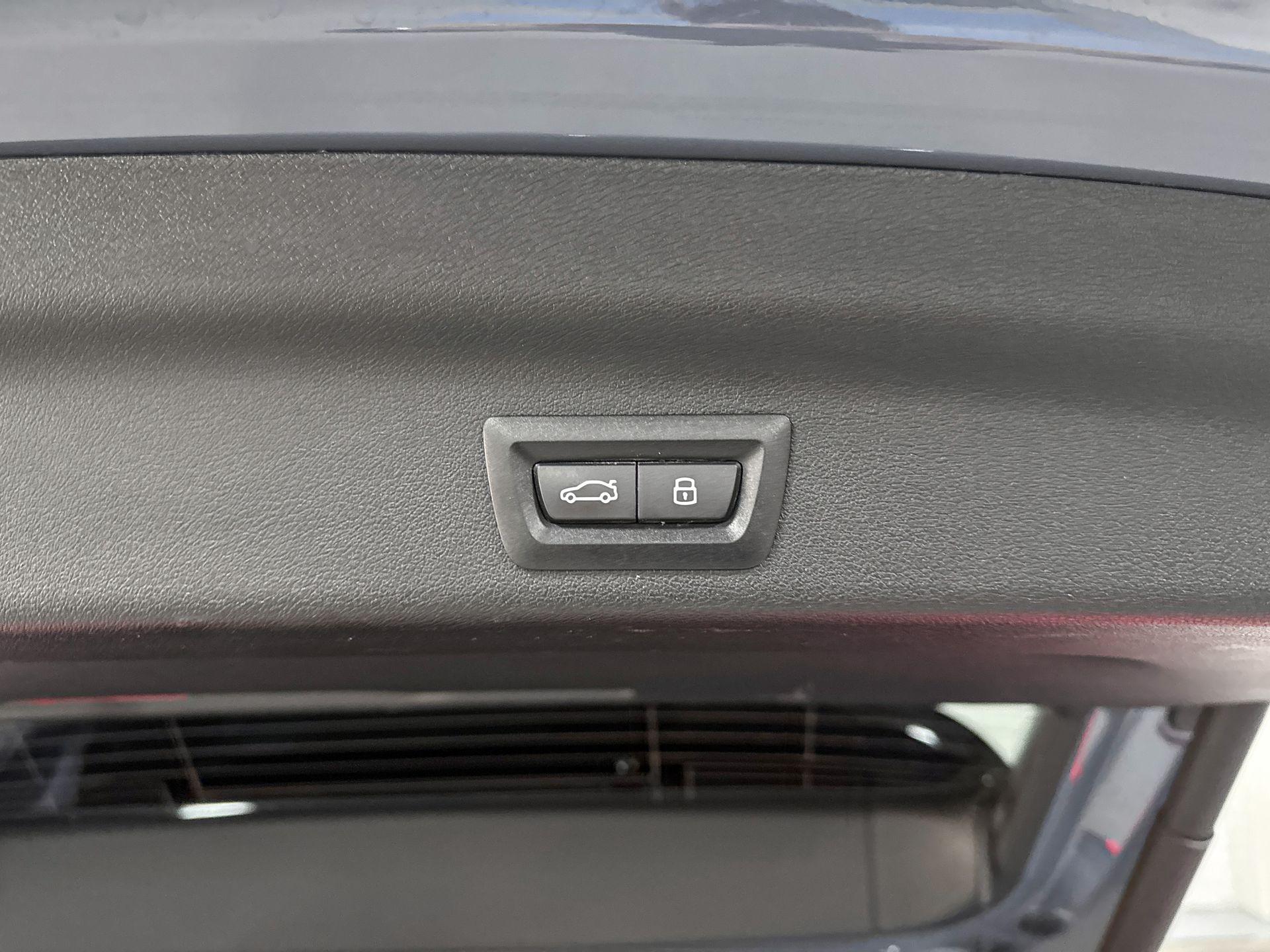 Foto van BMW Ix1