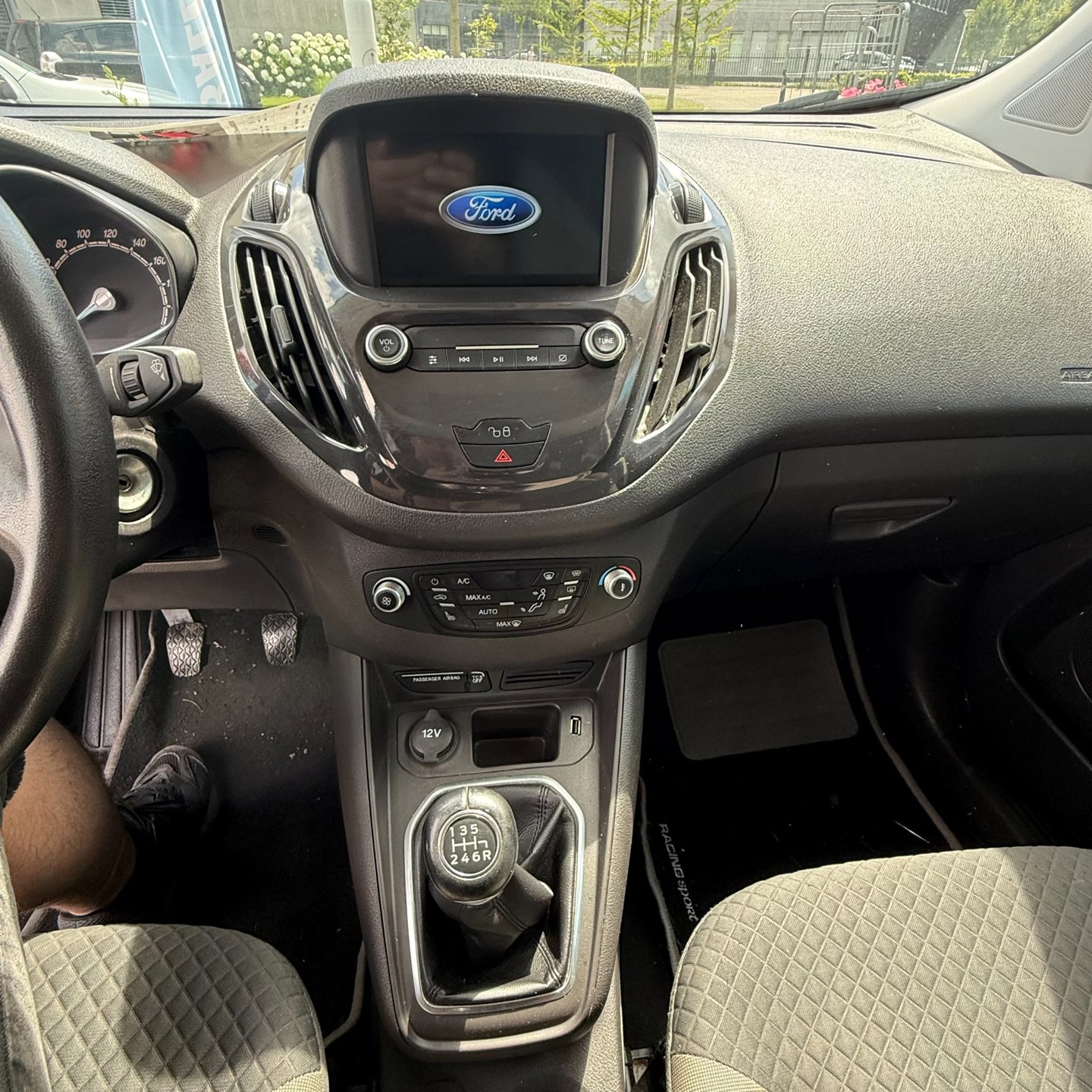 Foto van Ford Tourneo Courier