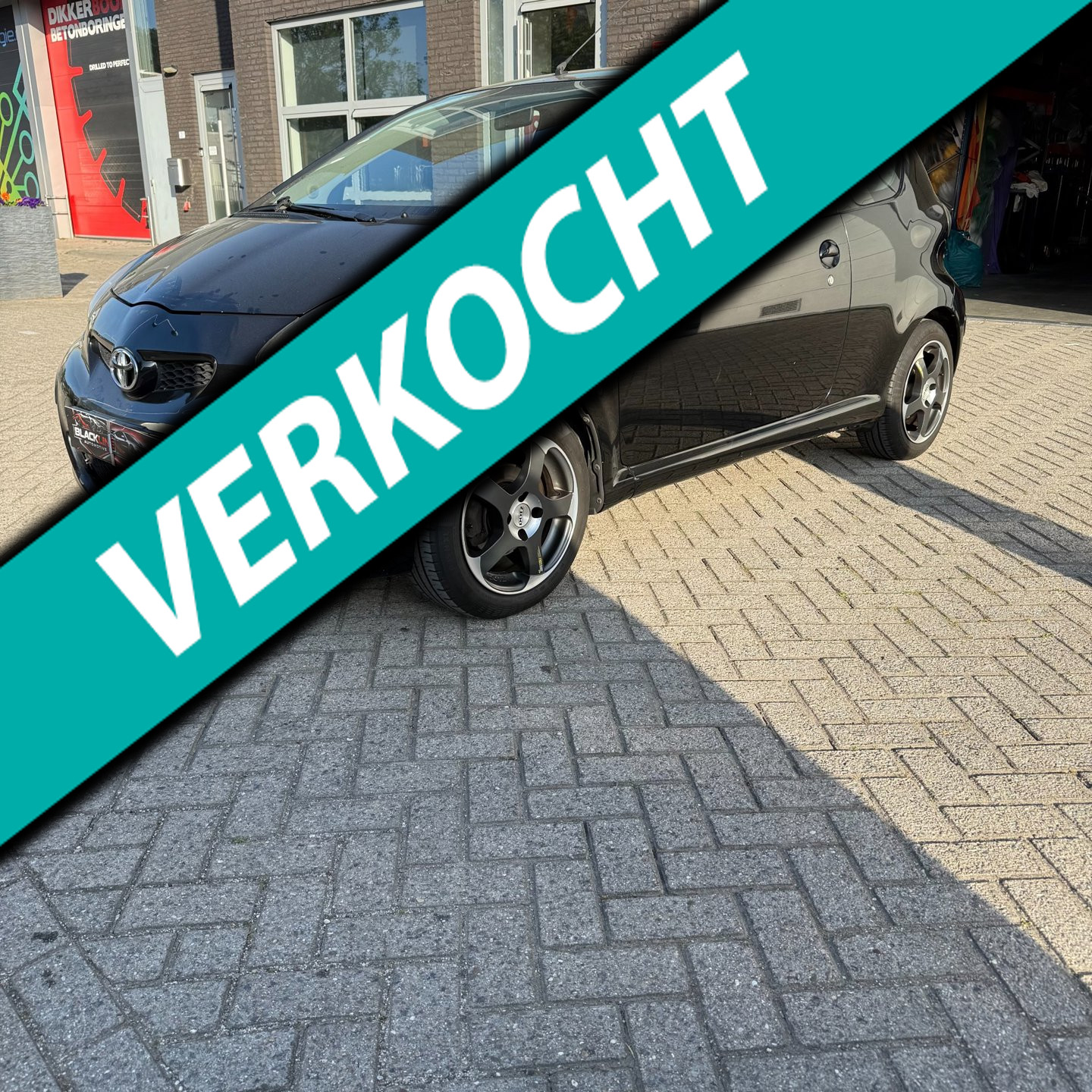 Toyota Aygo 1.0-12V 2011 - voorkant