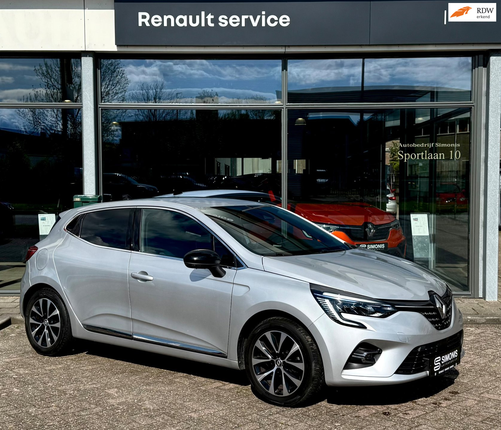 Renault Clio 1.0 TCe 90 Techno | Trekhaak | Stoel & stuur verw. | Groot scherm 2023 - voorkant