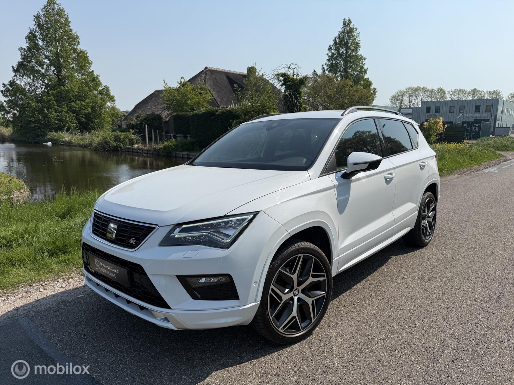 Seat Ateca 1.5 TSI FR Business Intense / Cam / Sfeer / ACC 2020 - voorkant