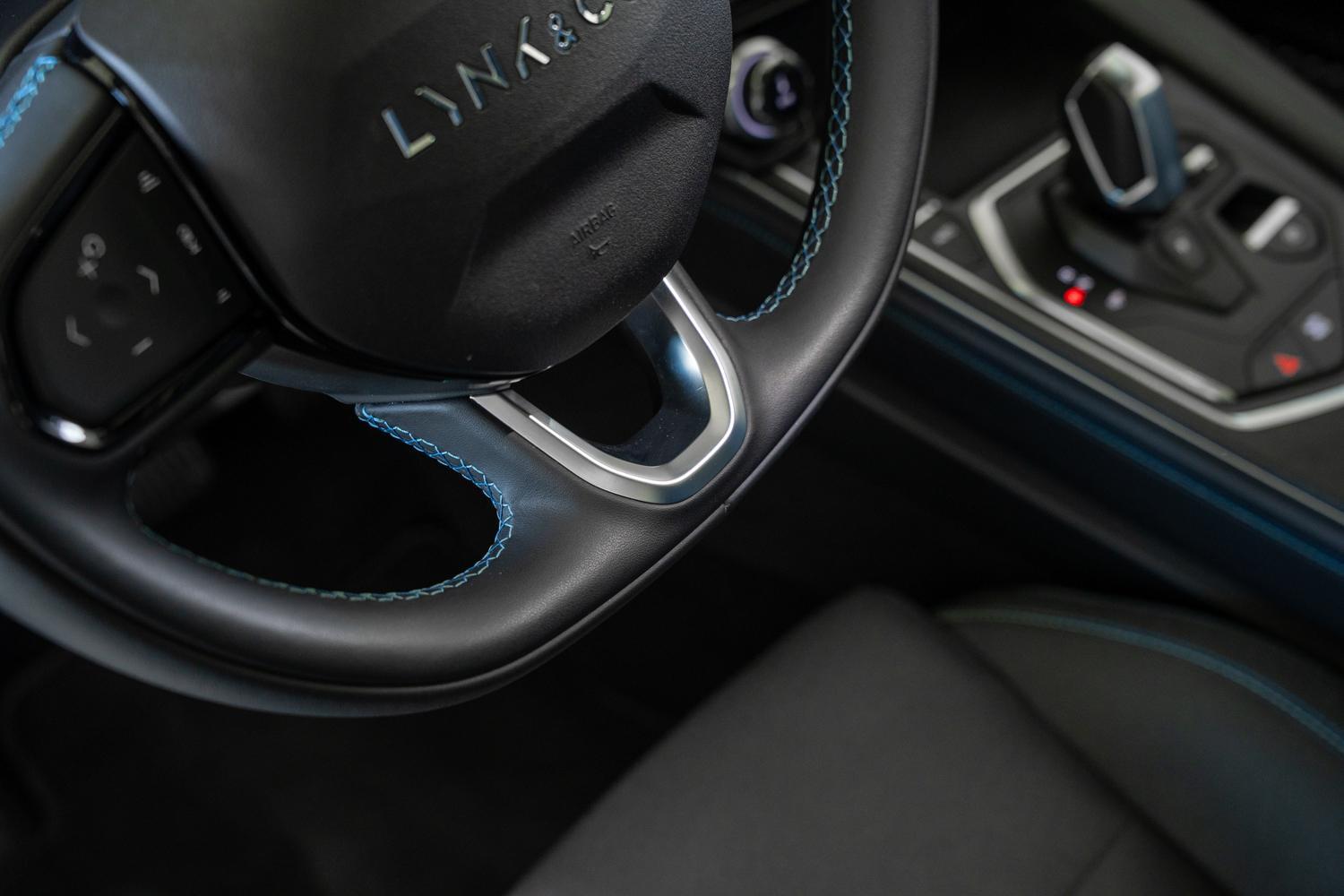 Foto van Lynk&co LYNK & Co 01