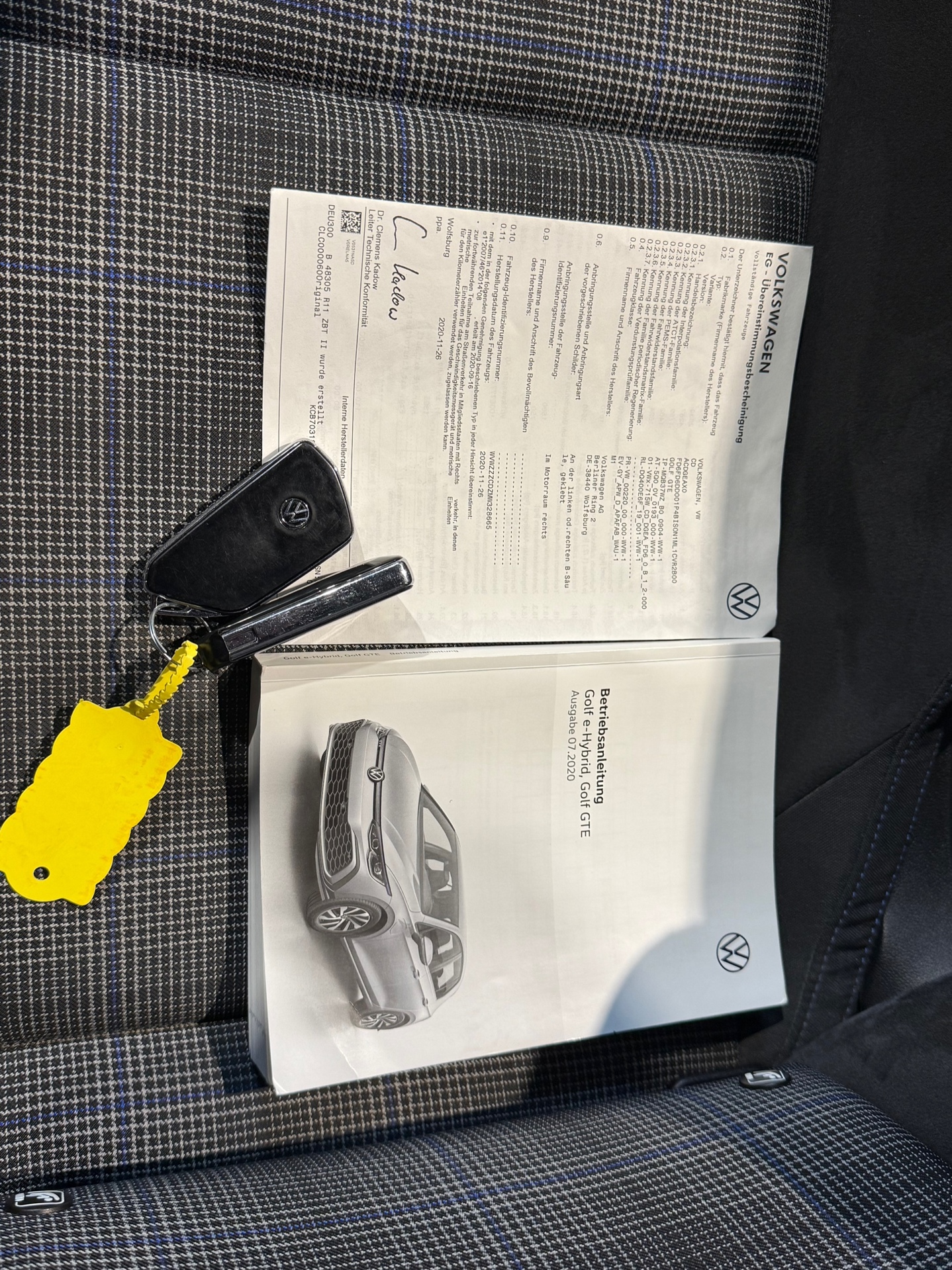 Foto van Volkswagen Golf GTE
