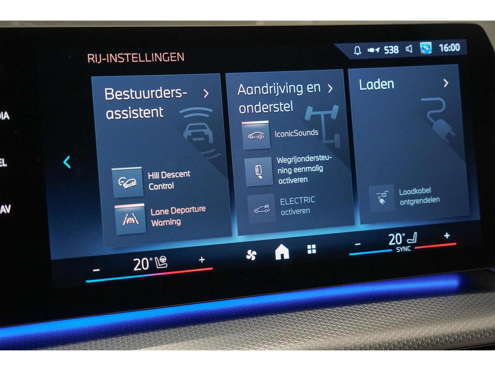 Foto van BMW X1 Xdrive30e