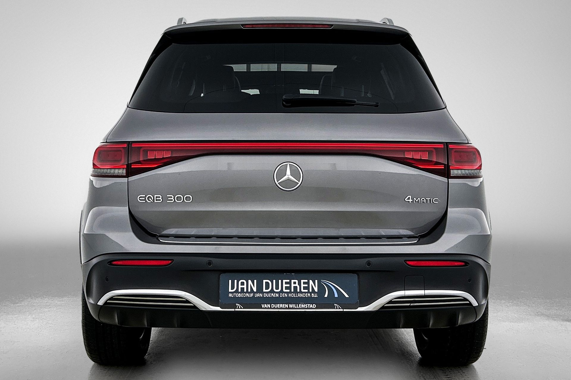 Foto van Mercedes-Benz Eqb 300 4Matic