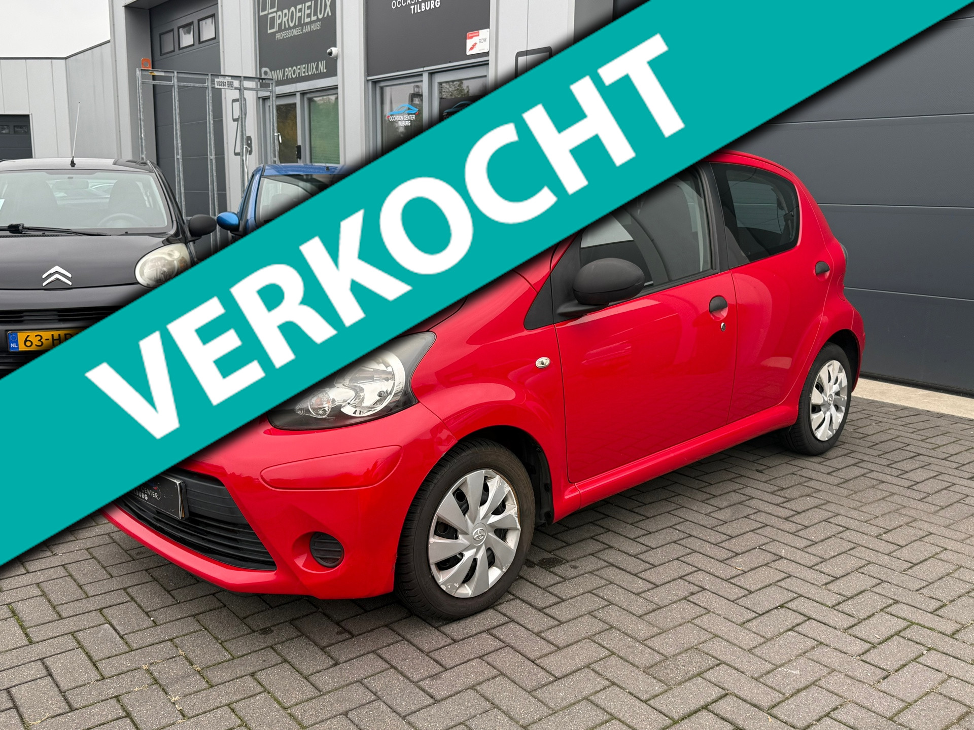 Toyota Toyota Aygo 1.0 AIRCO | ELEKTR PAKKET | NIEUWE APK | NAP | 2013 - voorkant