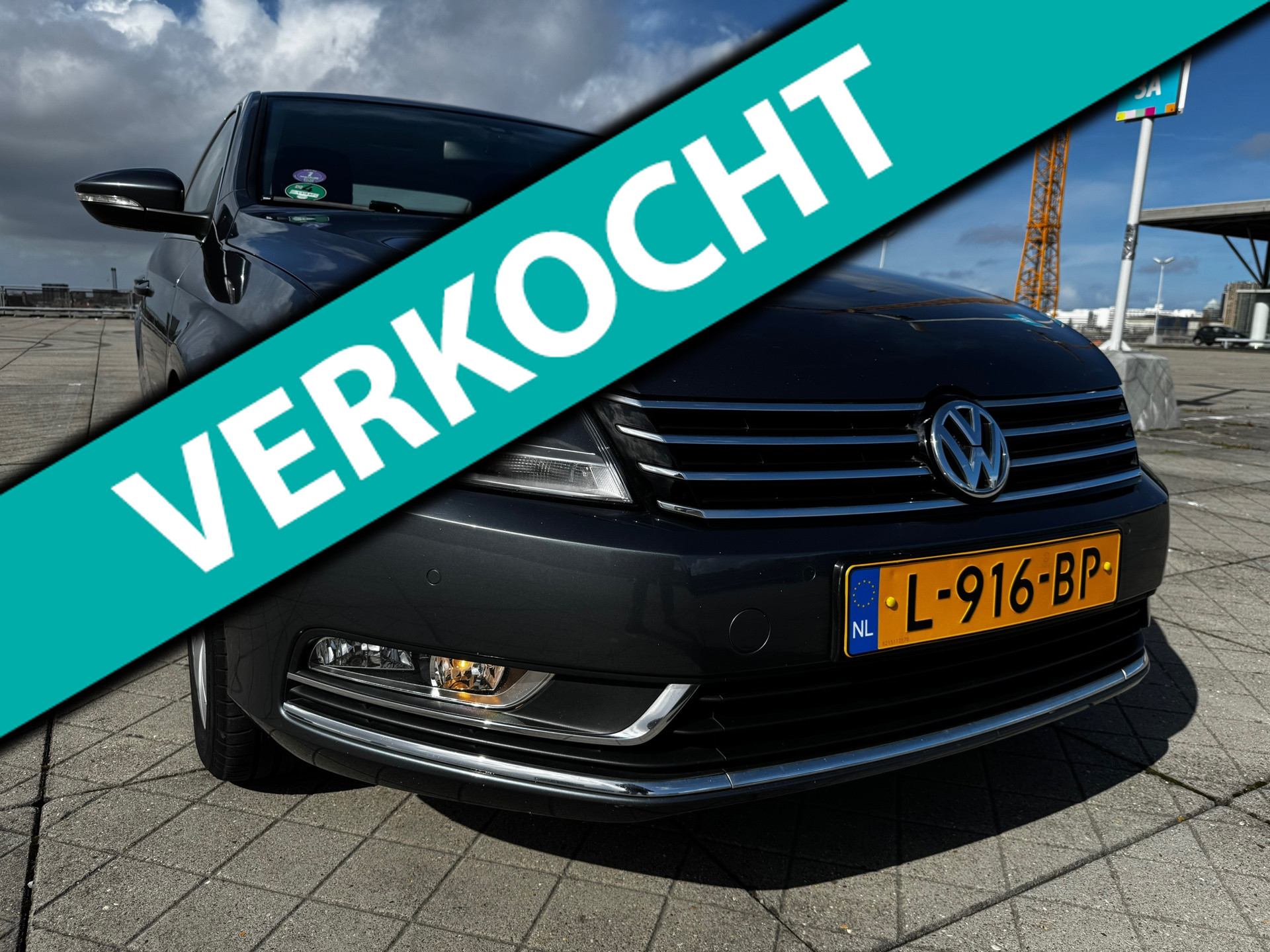 Volkswagen Passat 1.8 TSI Highline DSG CRUISE CLIMA TREKHAAK 2014 - voorkant