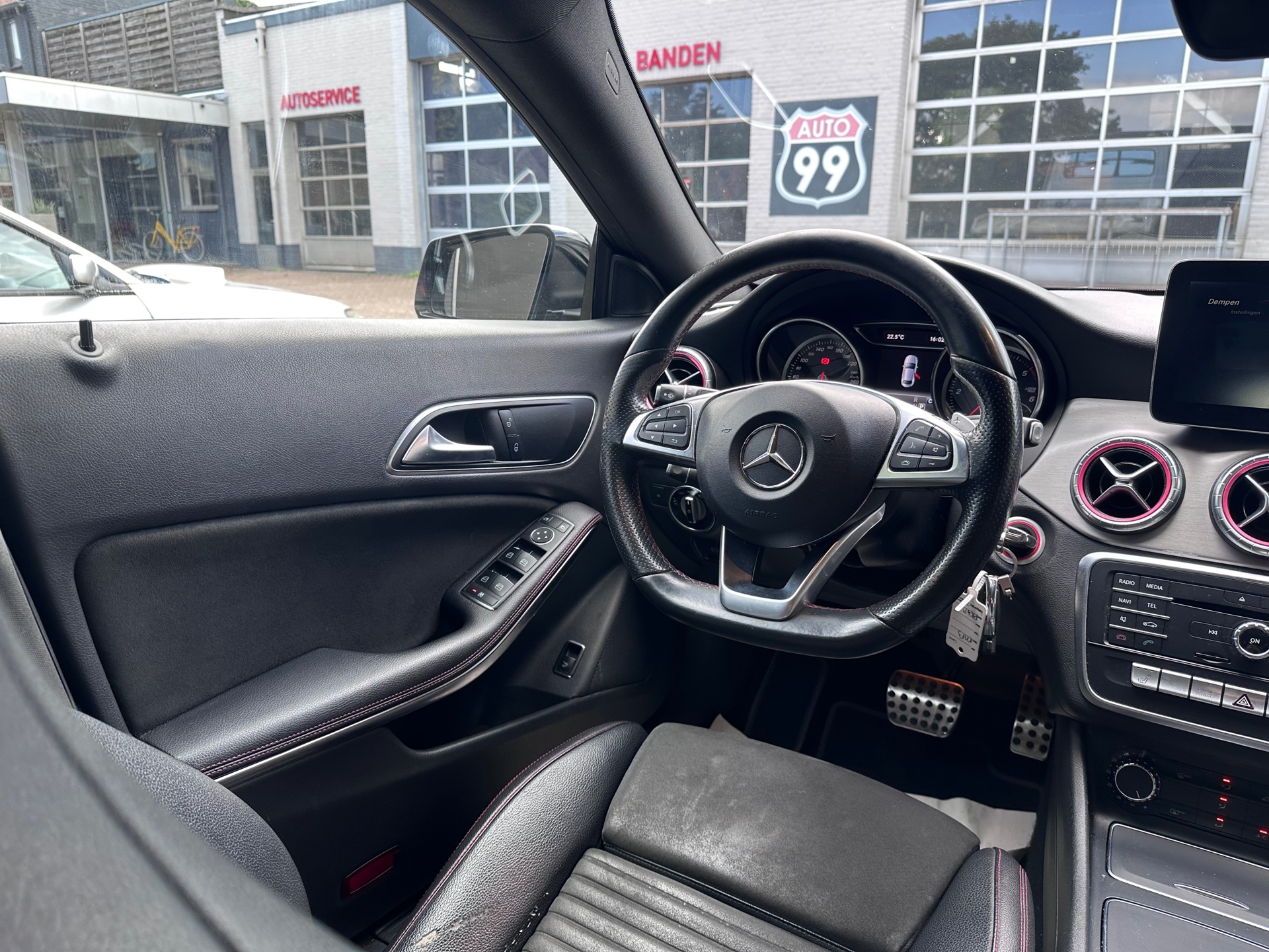 Foto van Mercedes-Benz Cla 180 D